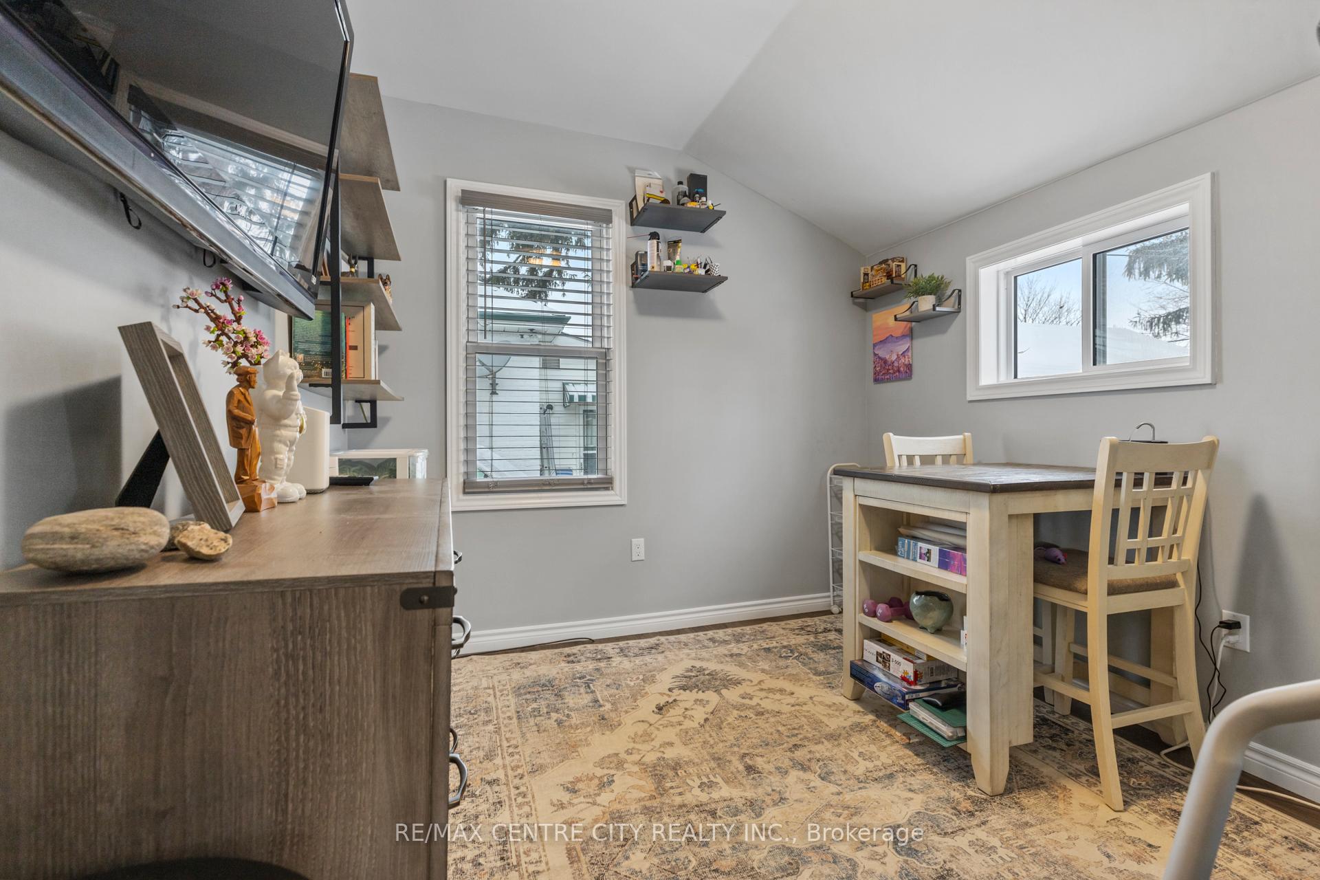 Photo 10 of 45 Arthur Avenue, St. Thomas — HOMEH