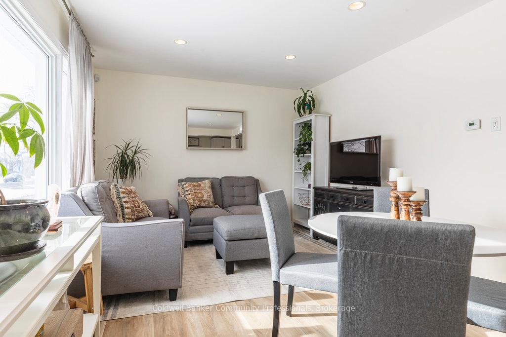 Photo 25 of 13 Admiral Road, St. Catharines, Secord Woods — HOMEH
