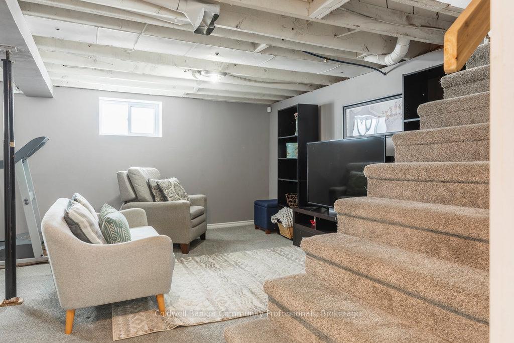 Photo 42 of 13 Admiral Road, St. Catharines, Secord Woods — HOMEH