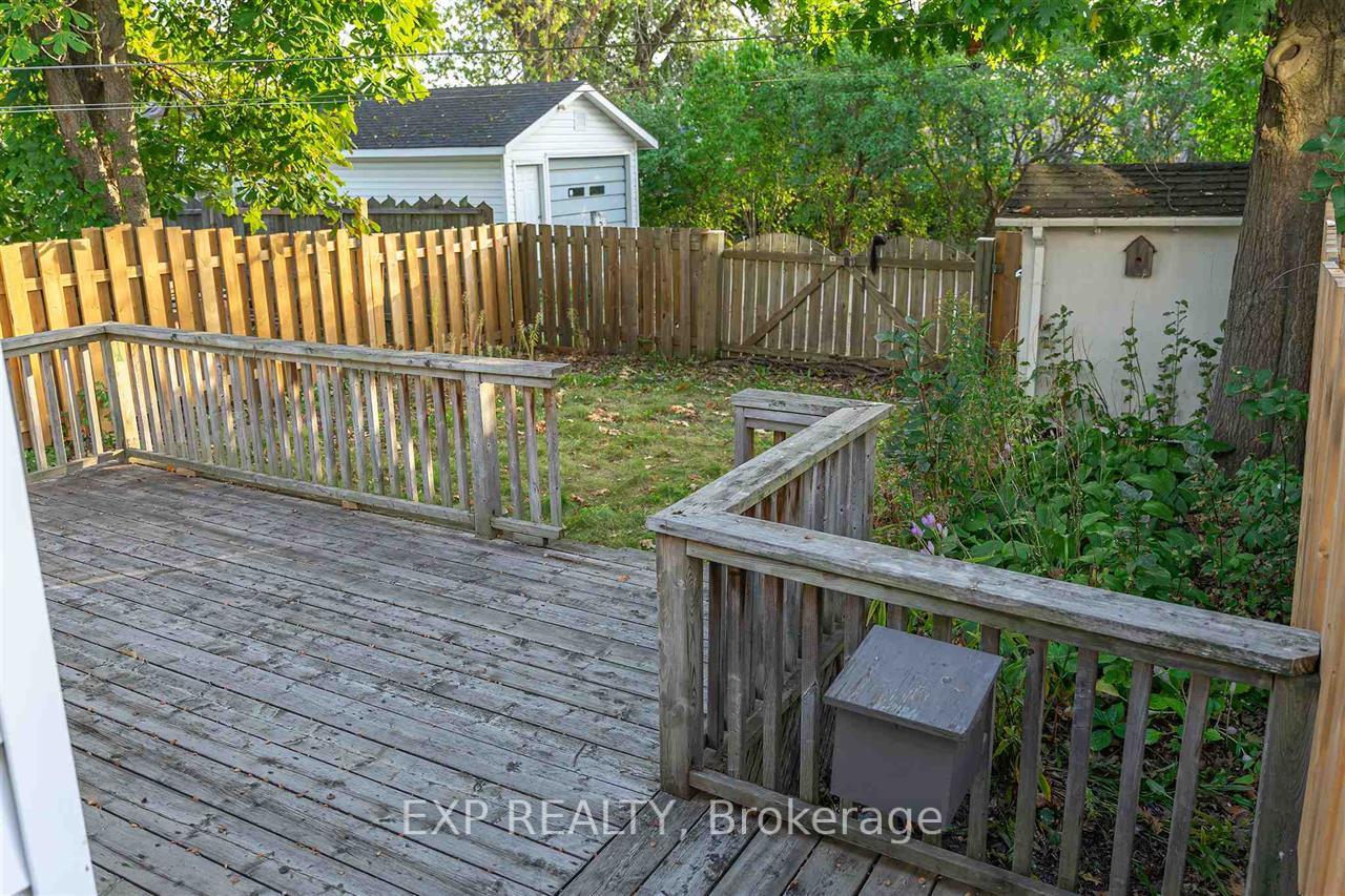 Photo 14 of 111 Albert Street E, Sault Ste Marie, Ward 2 — HOMEH