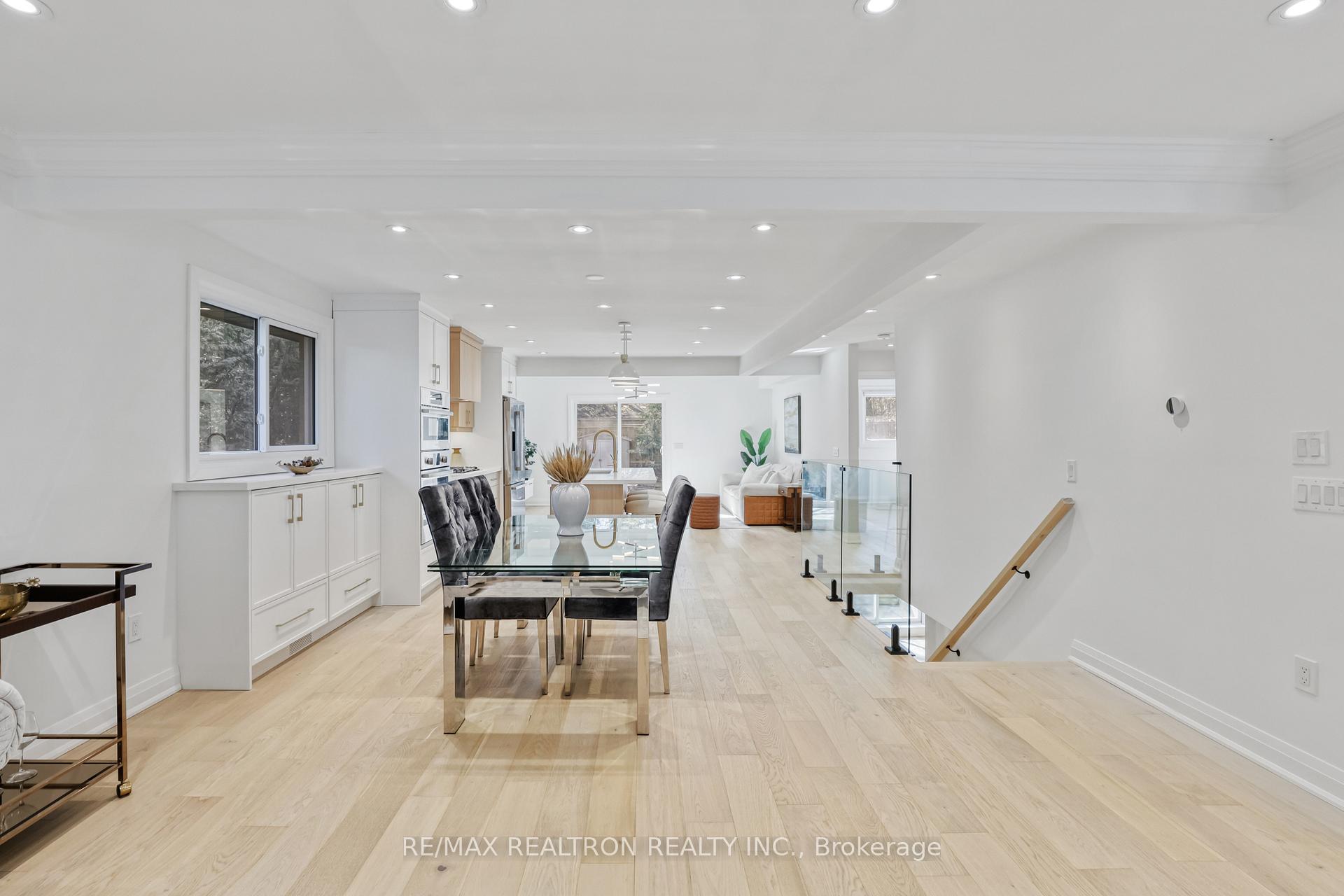 Photo 7 of 59 Fairway Drive, Aurora, Aurora Highlands — HOMEH