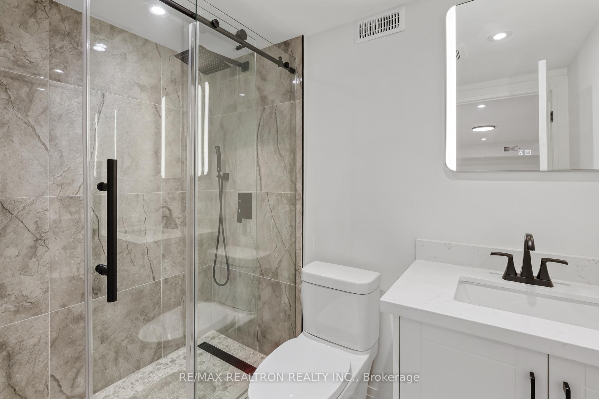 Photo 29 of 59 Fairway Drive, Aurora, Aurora Highlands — HOMEH