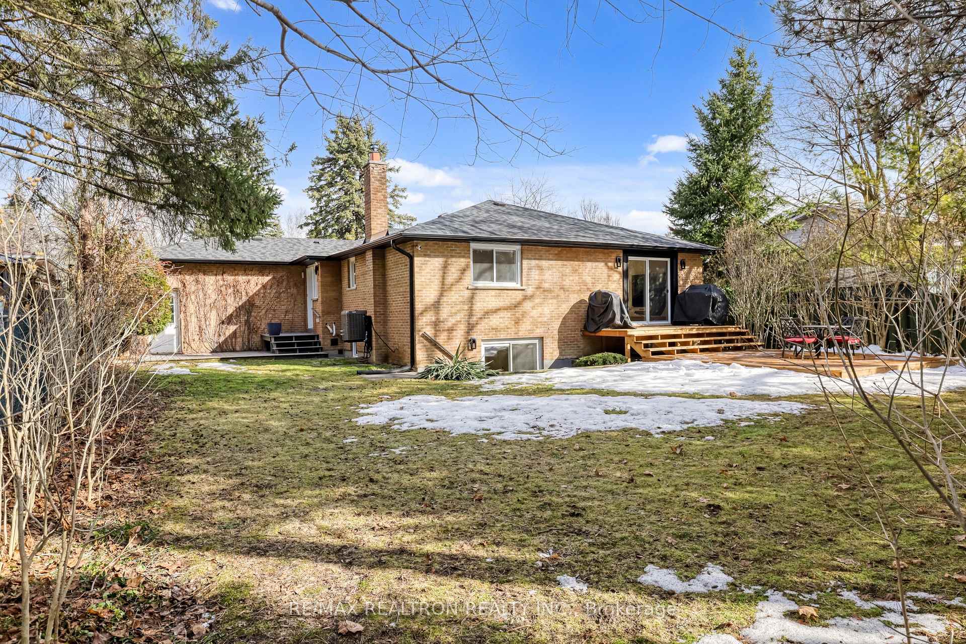 Photo 39 of 59 Fairway Drive, Aurora, Aurora Highlands — HOMEH
