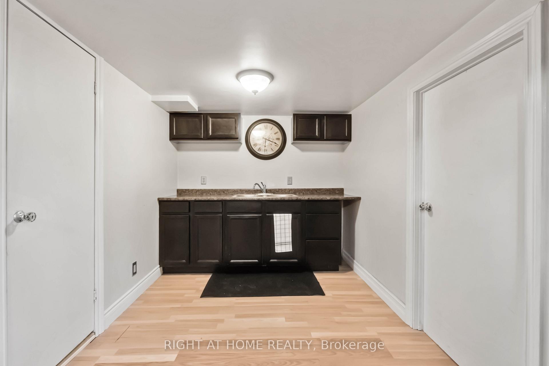 Photo 23 of 14 Huxley Avenue S, Hamilton, Crown Point — HOMEH