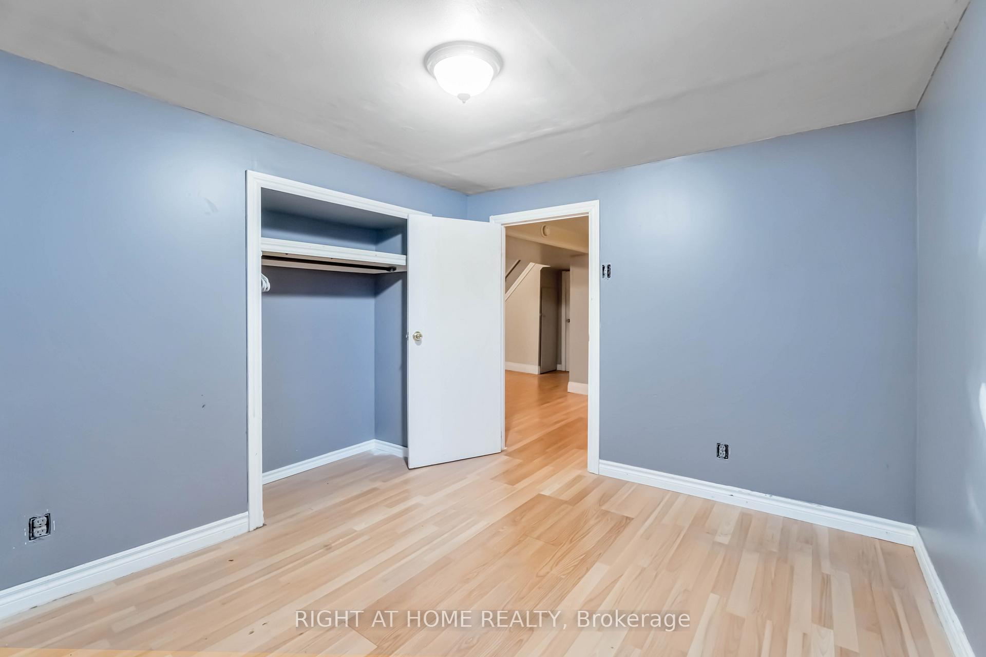 Photo 24 of 14 Huxley Avenue S, Hamilton, Crown Point — HOMEH