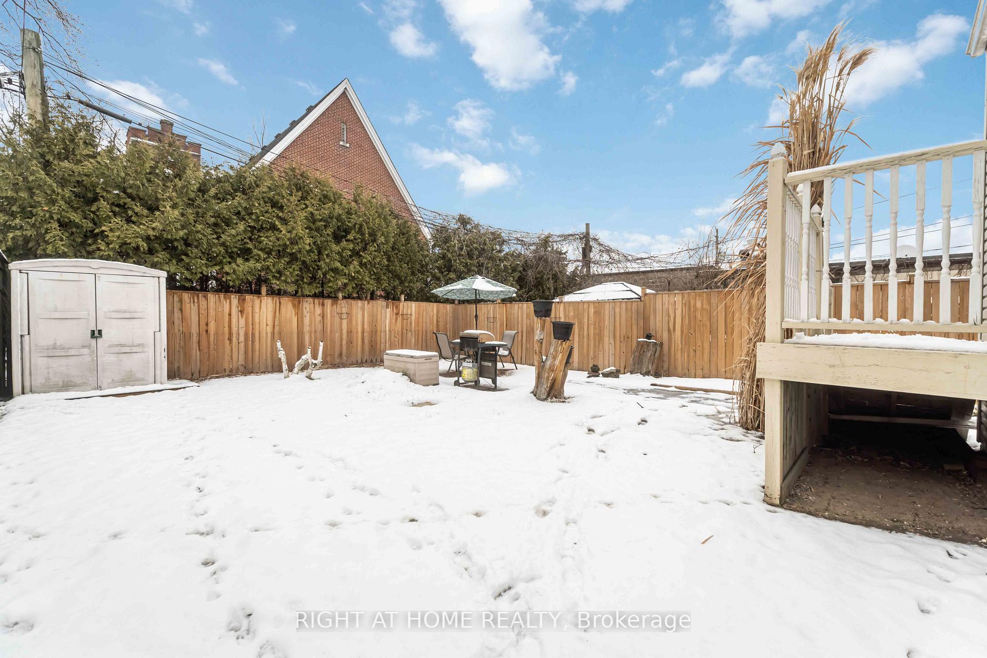 Photo 27 of 14 Huxley Avenue S, Hamilton, Crown Point — HOMEH