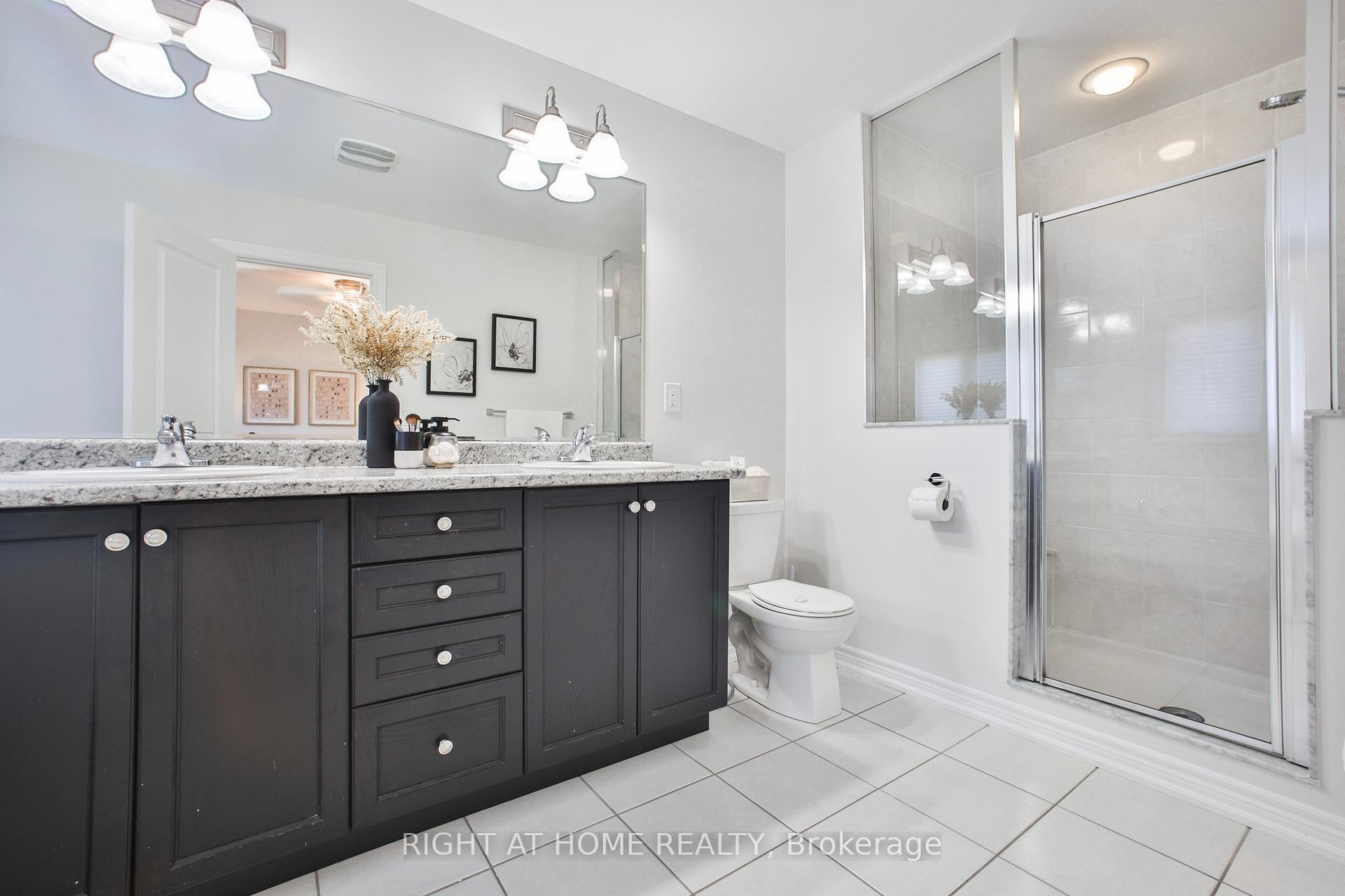 Photo 18 of 37 Ivor Crescent, Brampton, Northwest Brampton — HOMEH