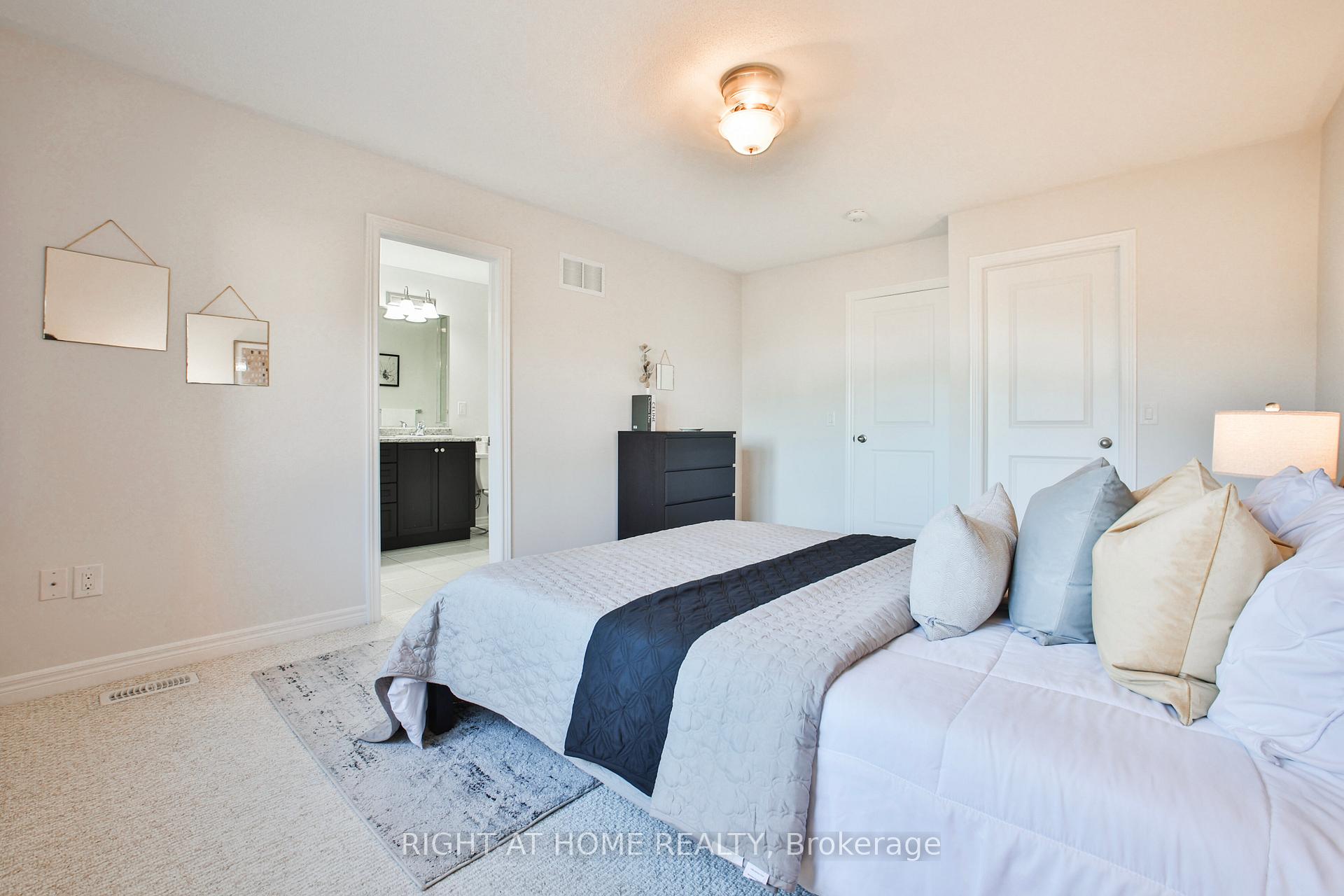 Photo 26 of 37 Ivor Crescent, Brampton, Northwest Brampton — HOMEH