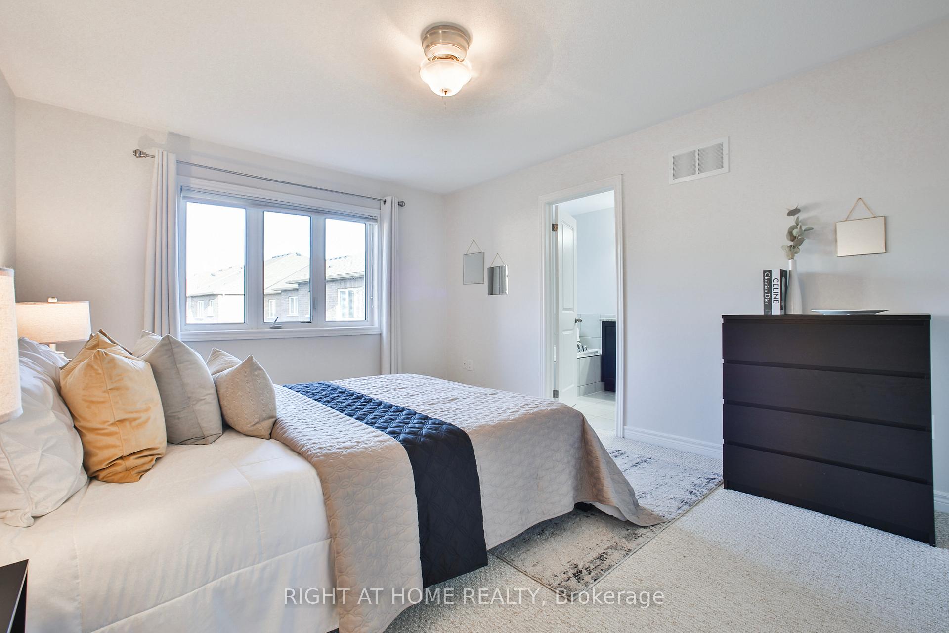 Photo 27 of 37 Ivor Crescent, Brampton, Northwest Brampton — HOMEH