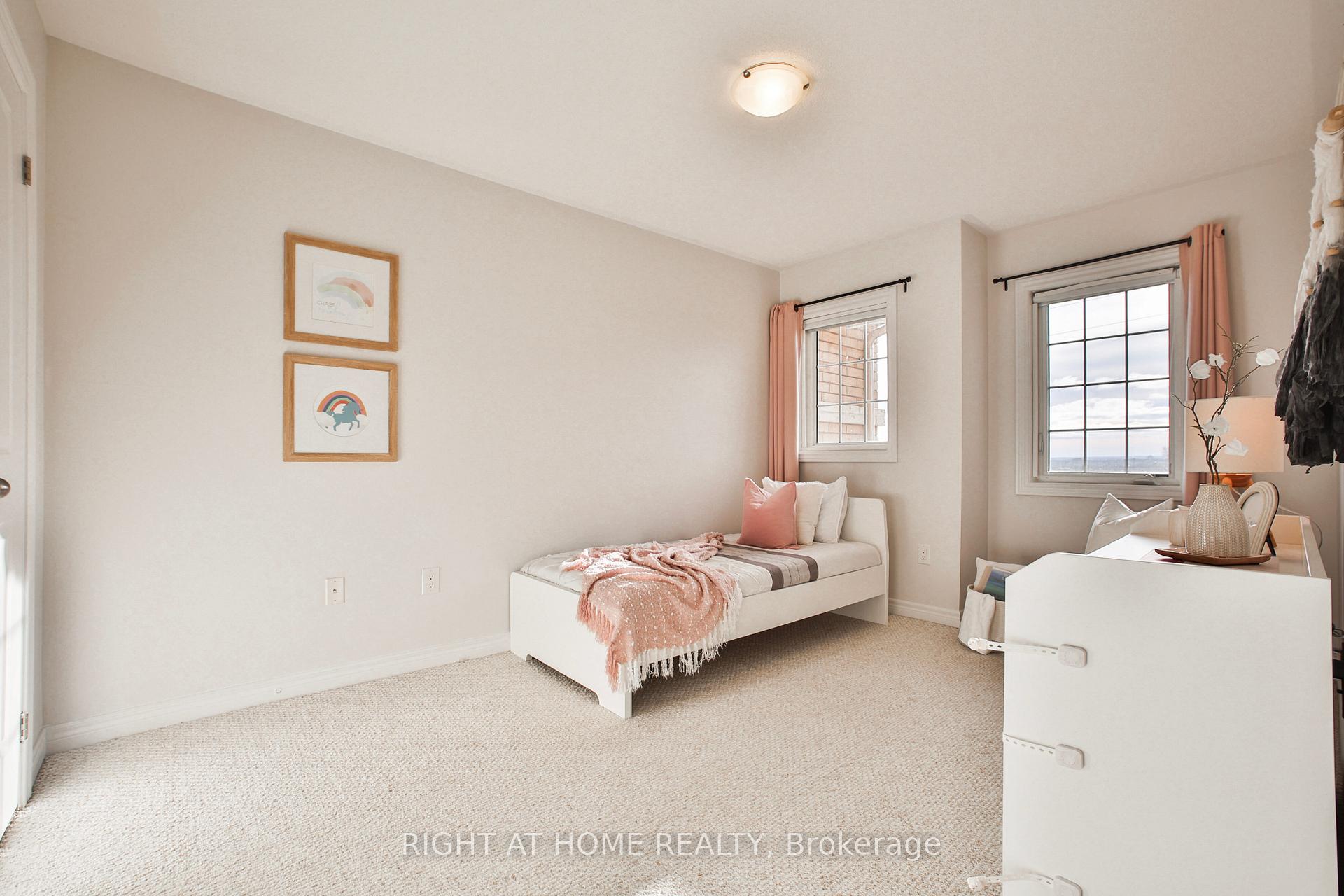 Photo 31 of 37 Ivor Crescent, Brampton, Northwest Brampton — HOMEH