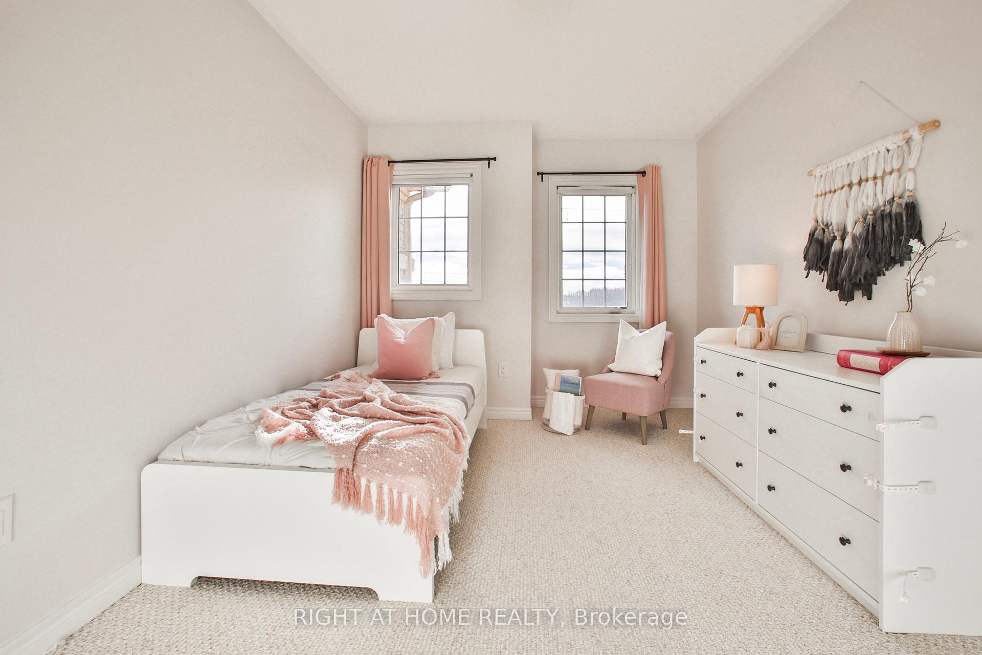 Photo 33 of 37 Ivor Crescent, Brampton, Northwest Brampton — HOMEH