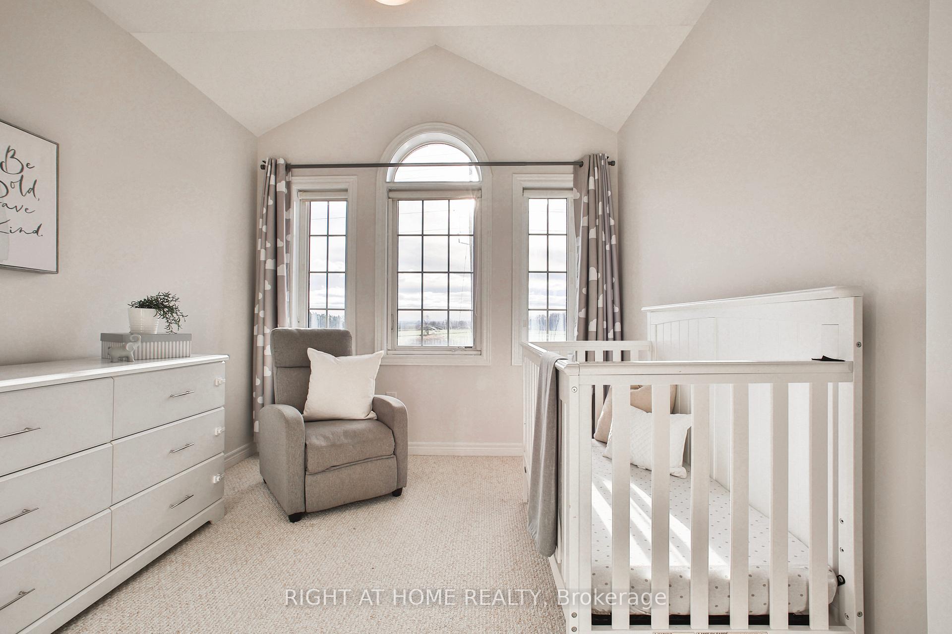 Photo 36 of 37 Ivor Crescent, Brampton, Northwest Brampton — HOMEH