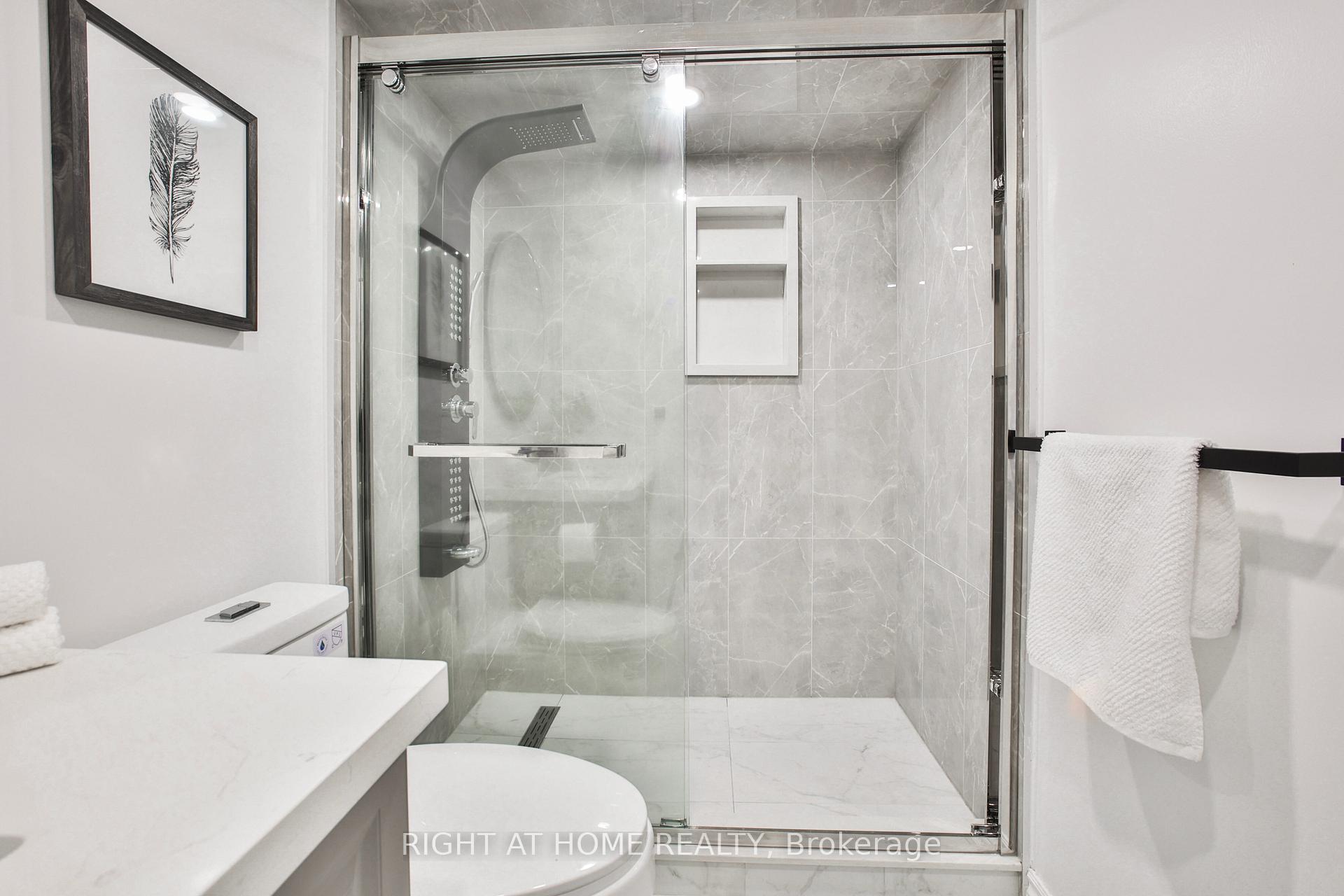 Photo 39 of 37 Ivor Crescent, Brampton, Northwest Brampton — HOMEH