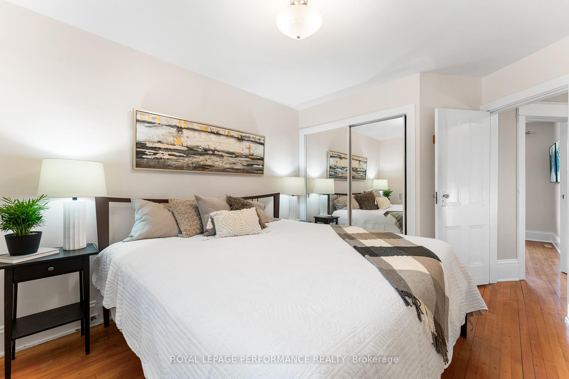 Photo 19 of 456 Melbourne Avenue, Ottawa, McKellar/Highland — HOMEH