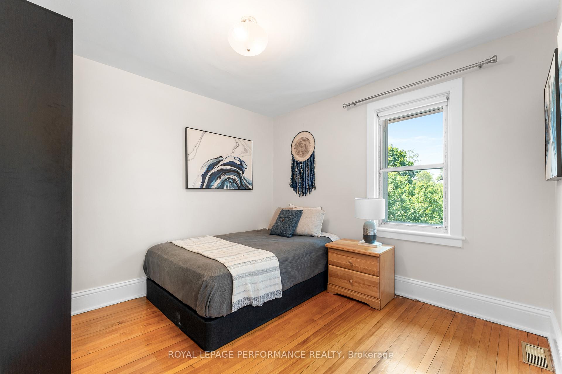 Photo 21 of 456 Melbourne Avenue, Ottawa, McKellar/Highland — HOMEH