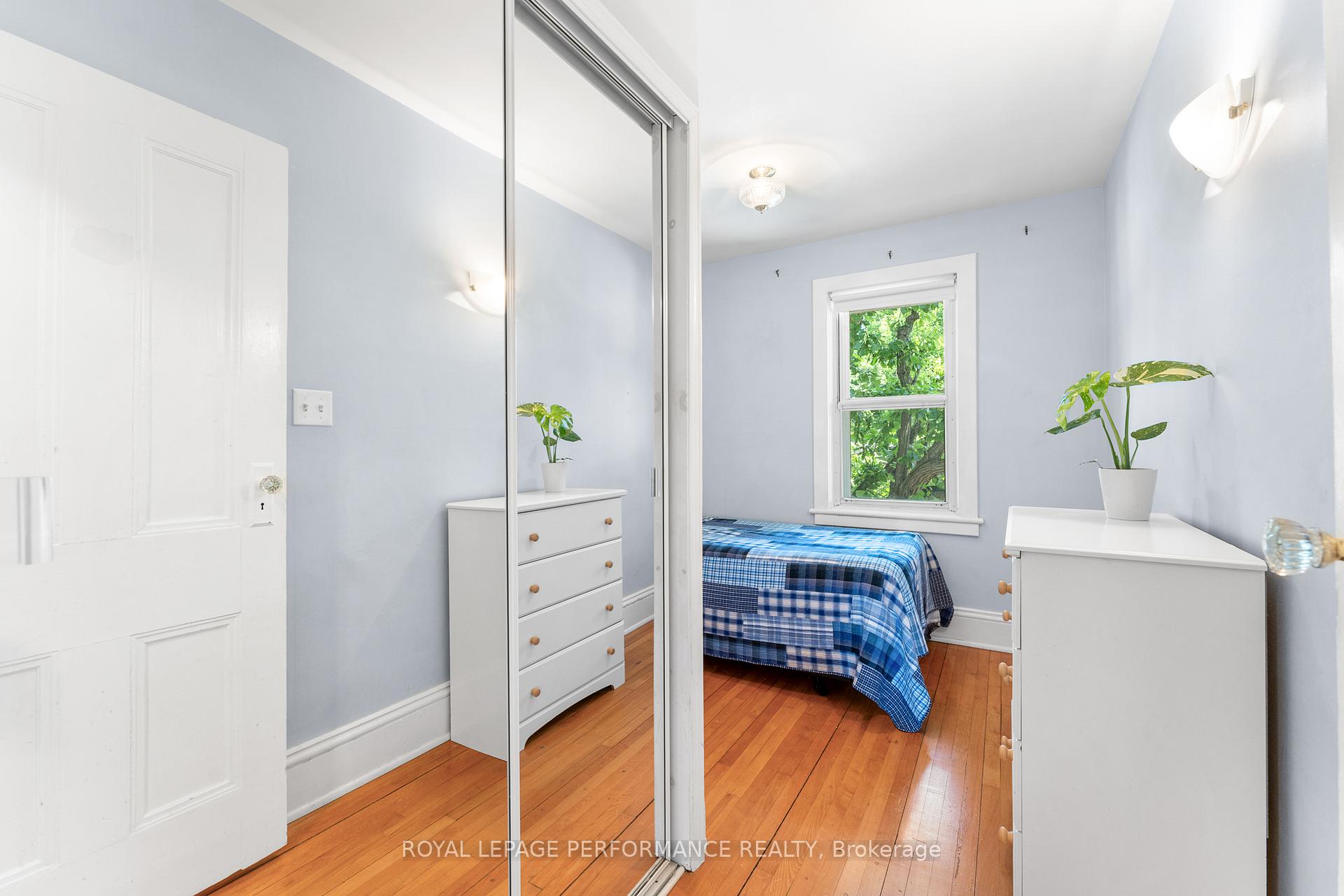 Photo 20 of 456 Melbourne Avenue, Ottawa, McKellar/Highland — HOMEH