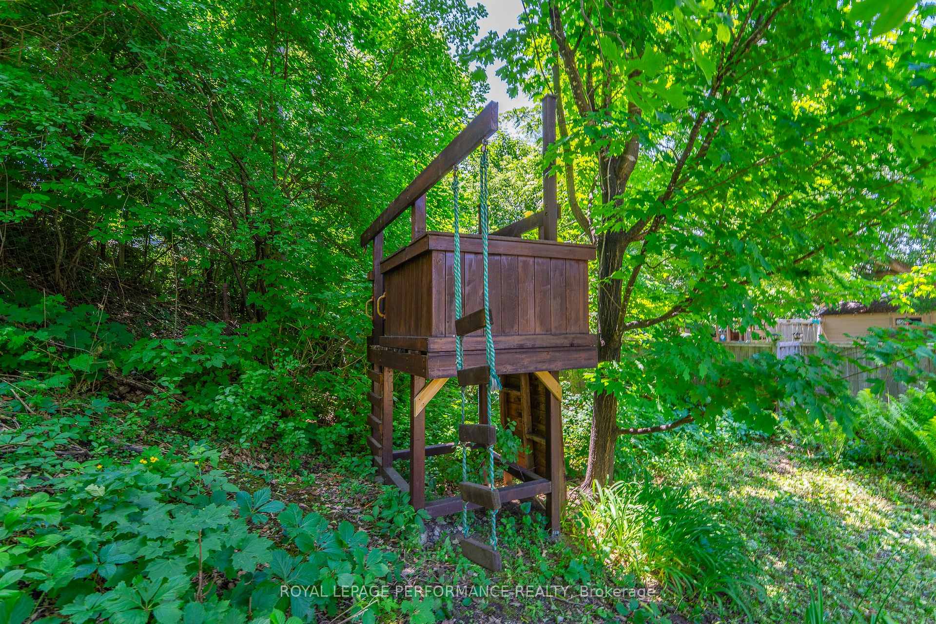 Photo 31 of 456 Melbourne Avenue, Ottawa, McKellar/Highland — HOMEH