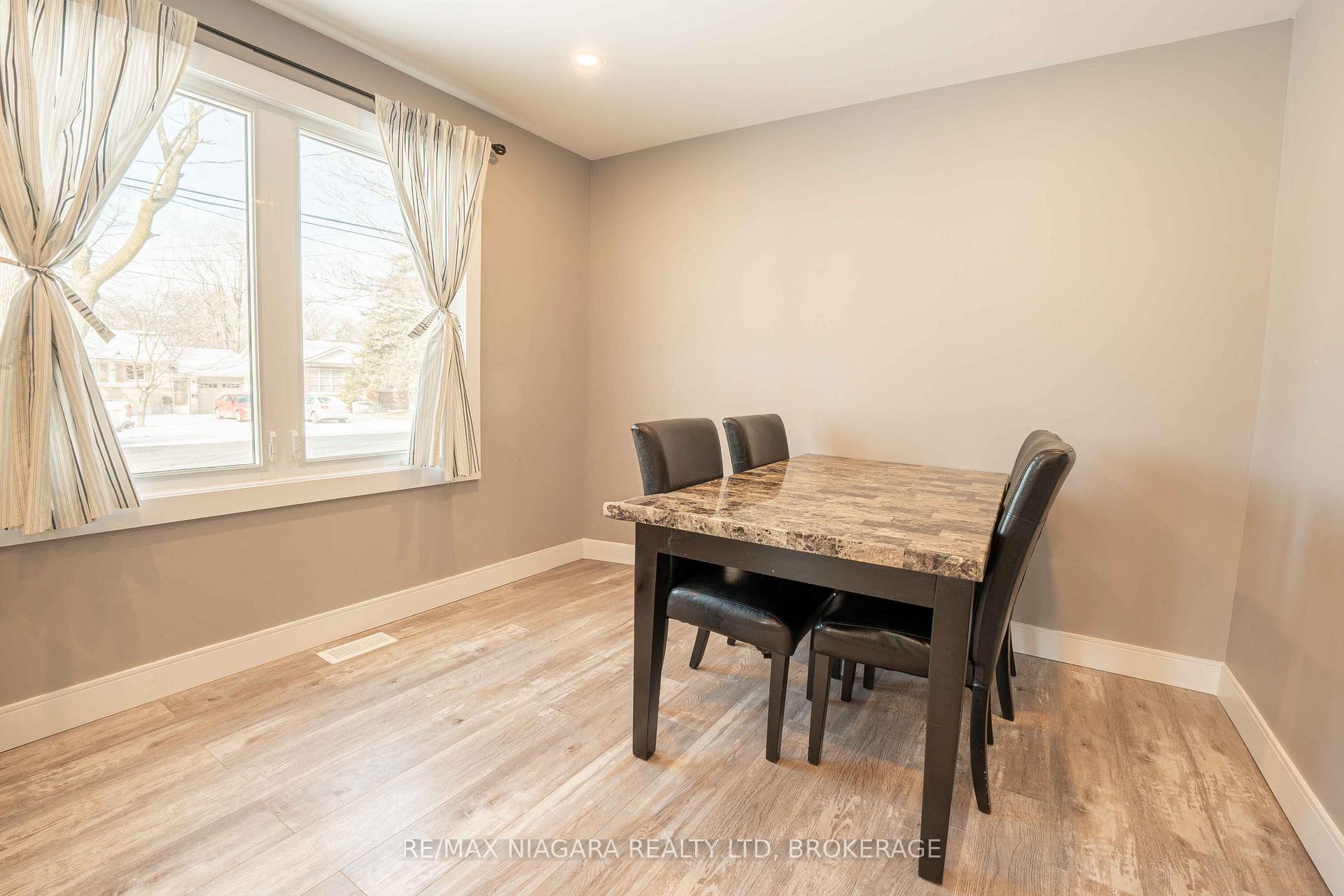 Photo 7 of 478 Niagara Street, St. Catharines, Vine/Linwell — HOMEH