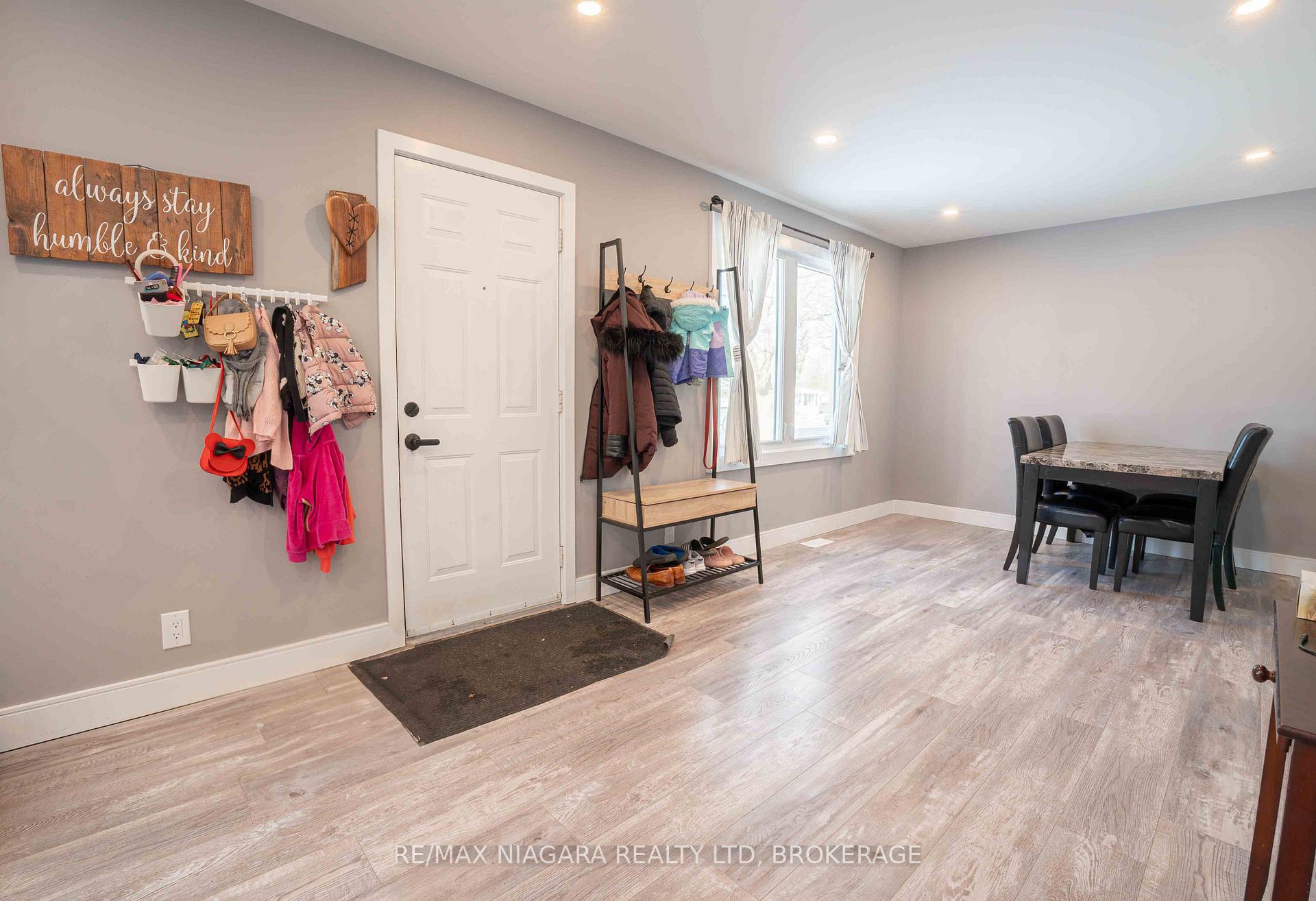 Photo 8 of 478 Niagara Street, St. Catharines, Vine/Linwell — HOMEH