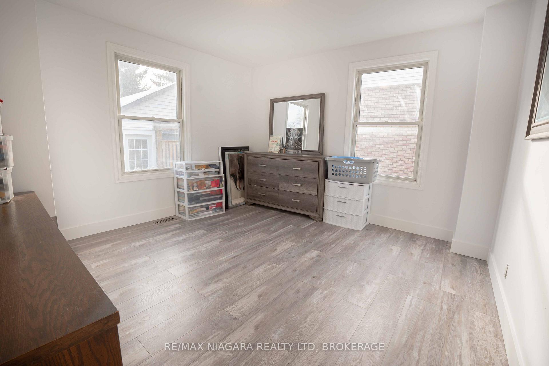 Photo 16 of 478 Niagara Street, St. Catharines, Vine/Linwell — HOMEH
