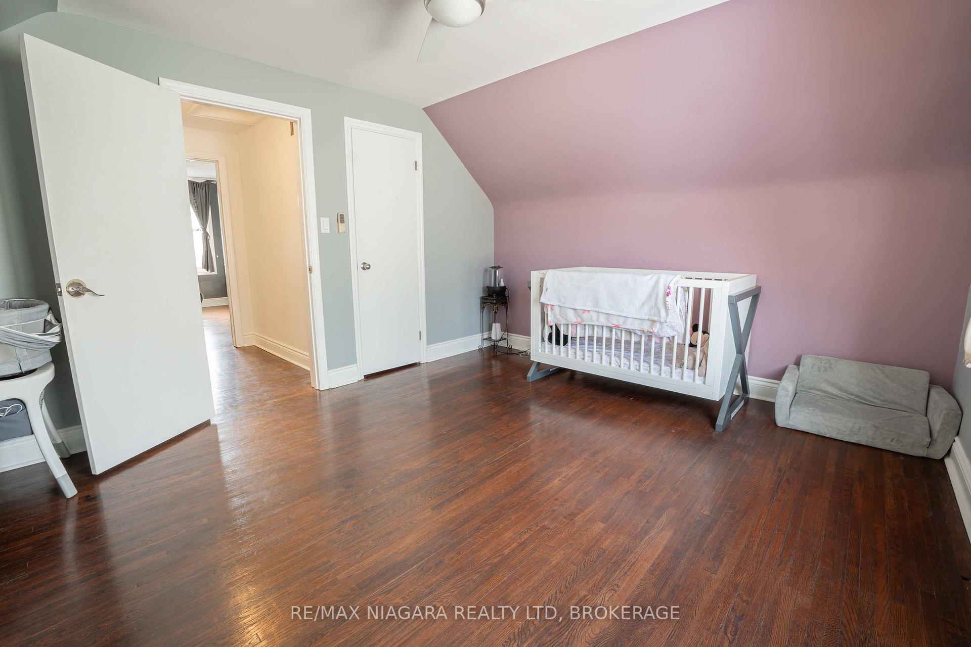 Photo 23 of 478 Niagara Street, St. Catharines, Vine/Linwell — HOMEH