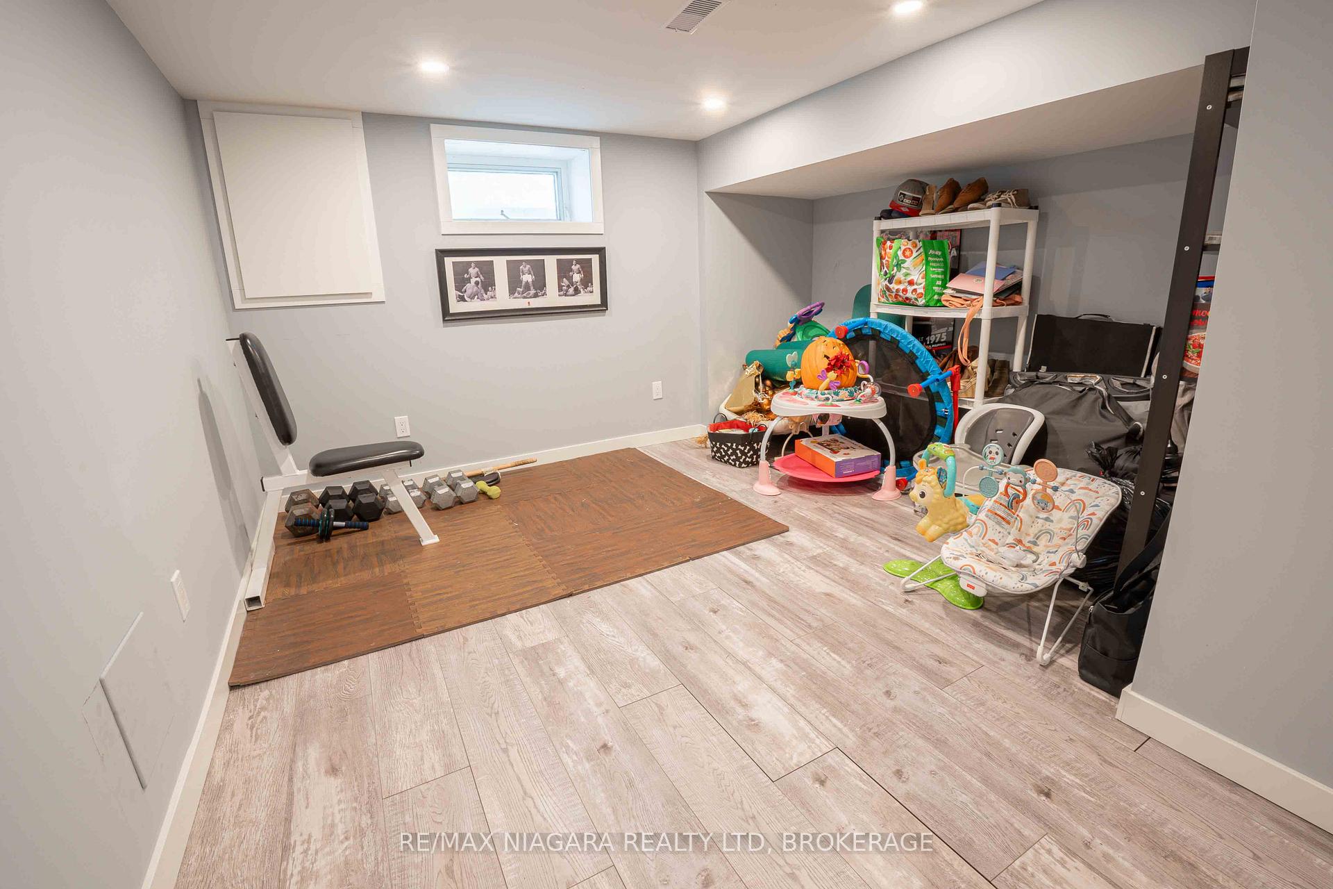 Photo 33 of 478 Niagara Street, St. Catharines, Vine/Linwell — HOMEH