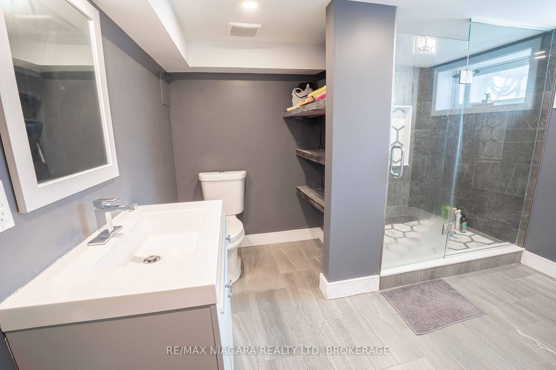 Photo 34 of 478 Niagara Street, St. Catharines, Vine/Linwell — HOMEH