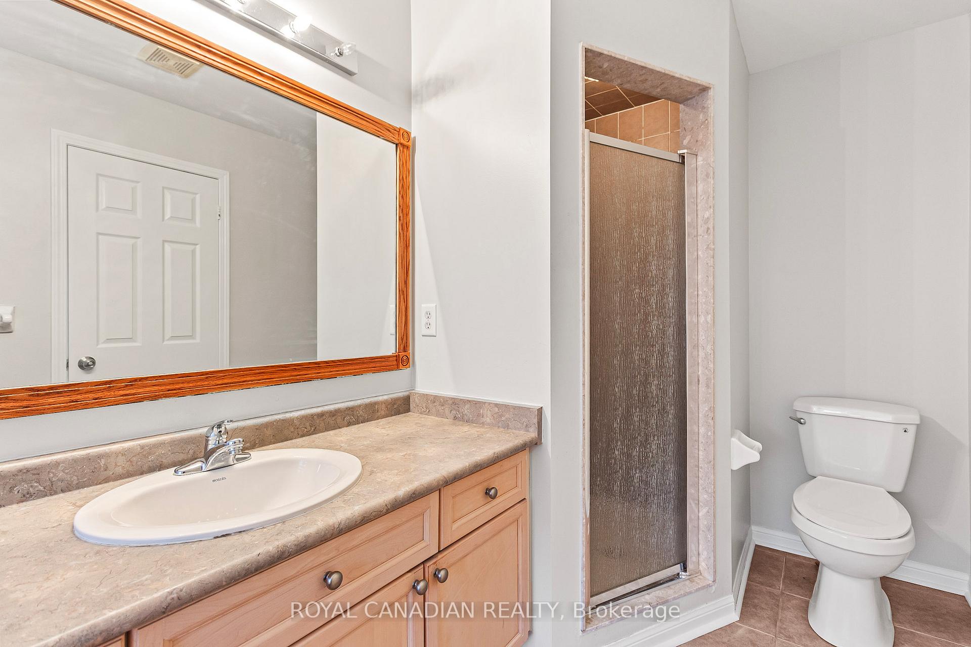 Photo 12 of 260 Fandango Drive W, Brampton, Credit Valley — HOMEH