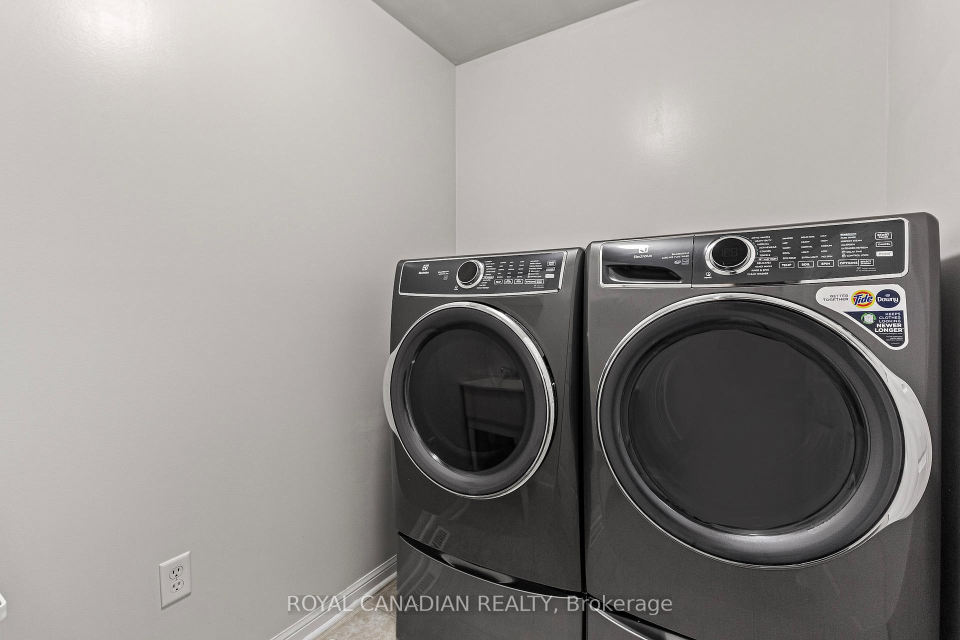 Photo 19 of 260 Fandango Drive W, Brampton, Credit Valley — HOMEH