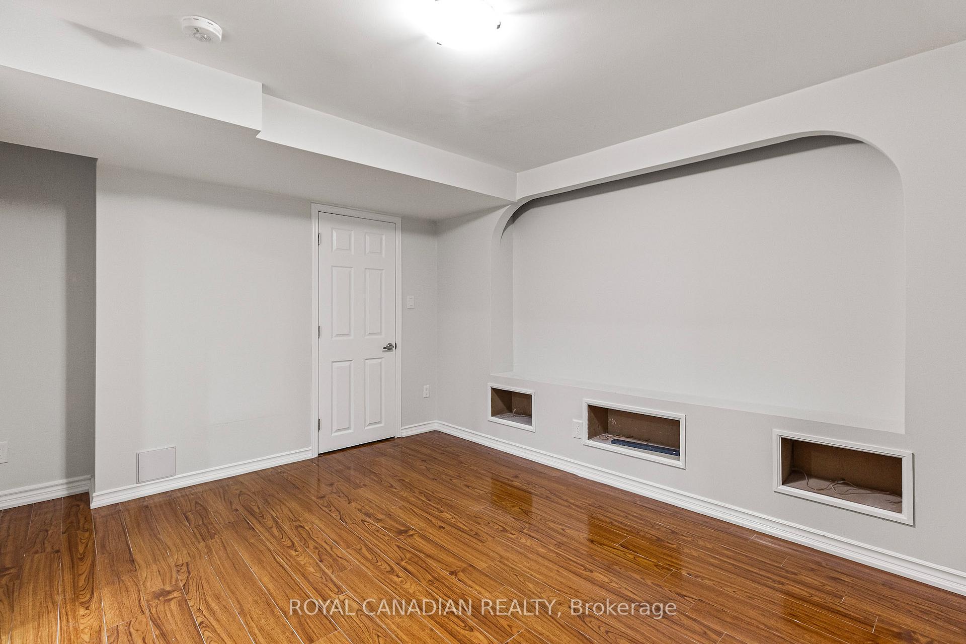 Photo 23 of 260 Fandango Drive W, Brampton, Credit Valley — HOMEH