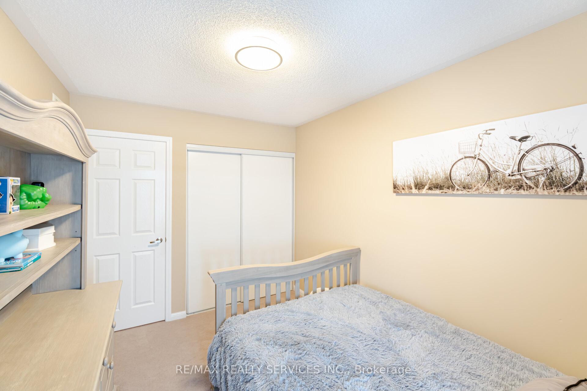 Photo 29 of 98 Memory Lane, Brampton, Northwest Brampton — HOMEH