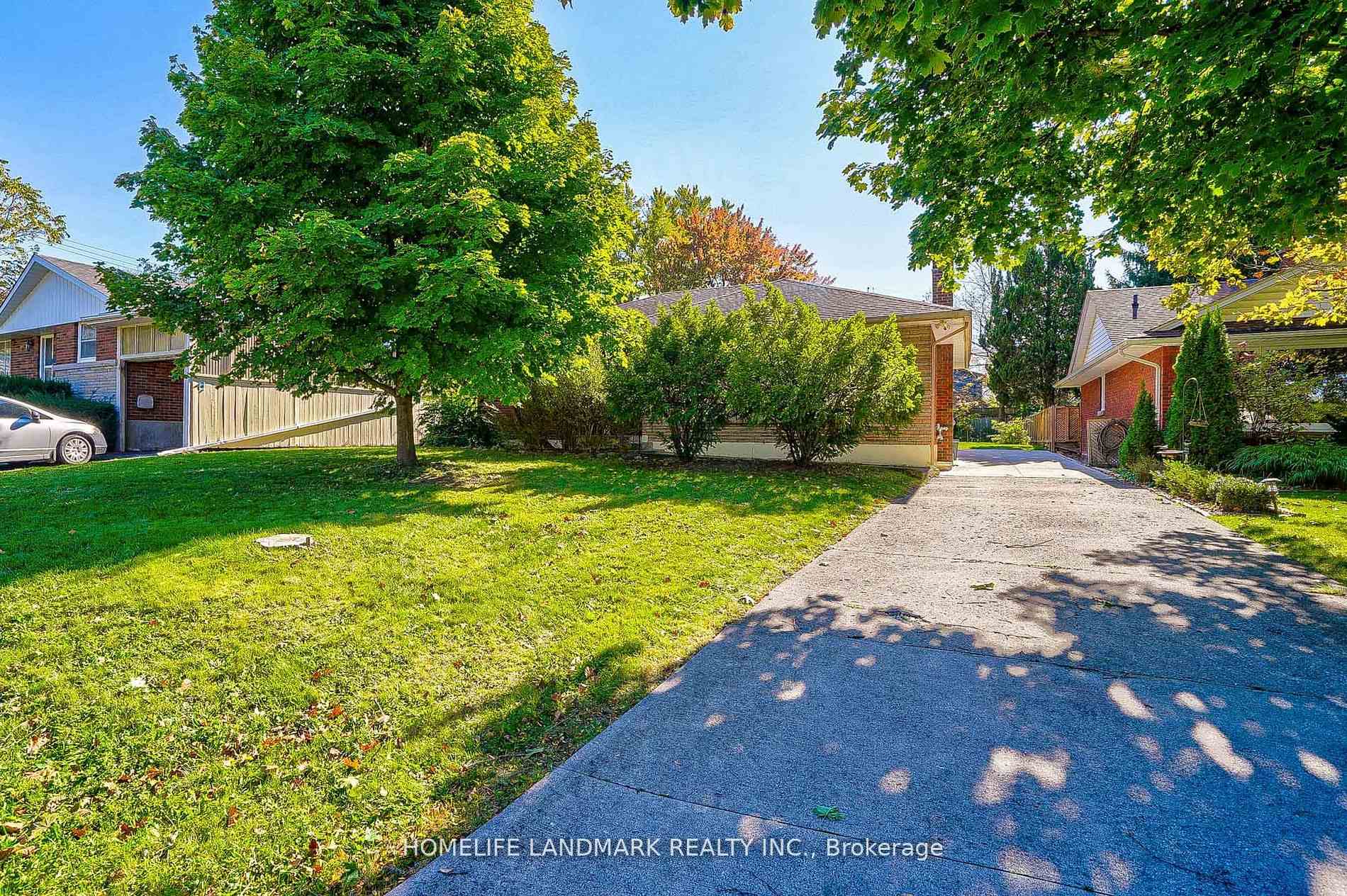 Photo 1 of 12 Macbeth Boulevard, St. Catharines, Glendale/Glenridge — HOMEH