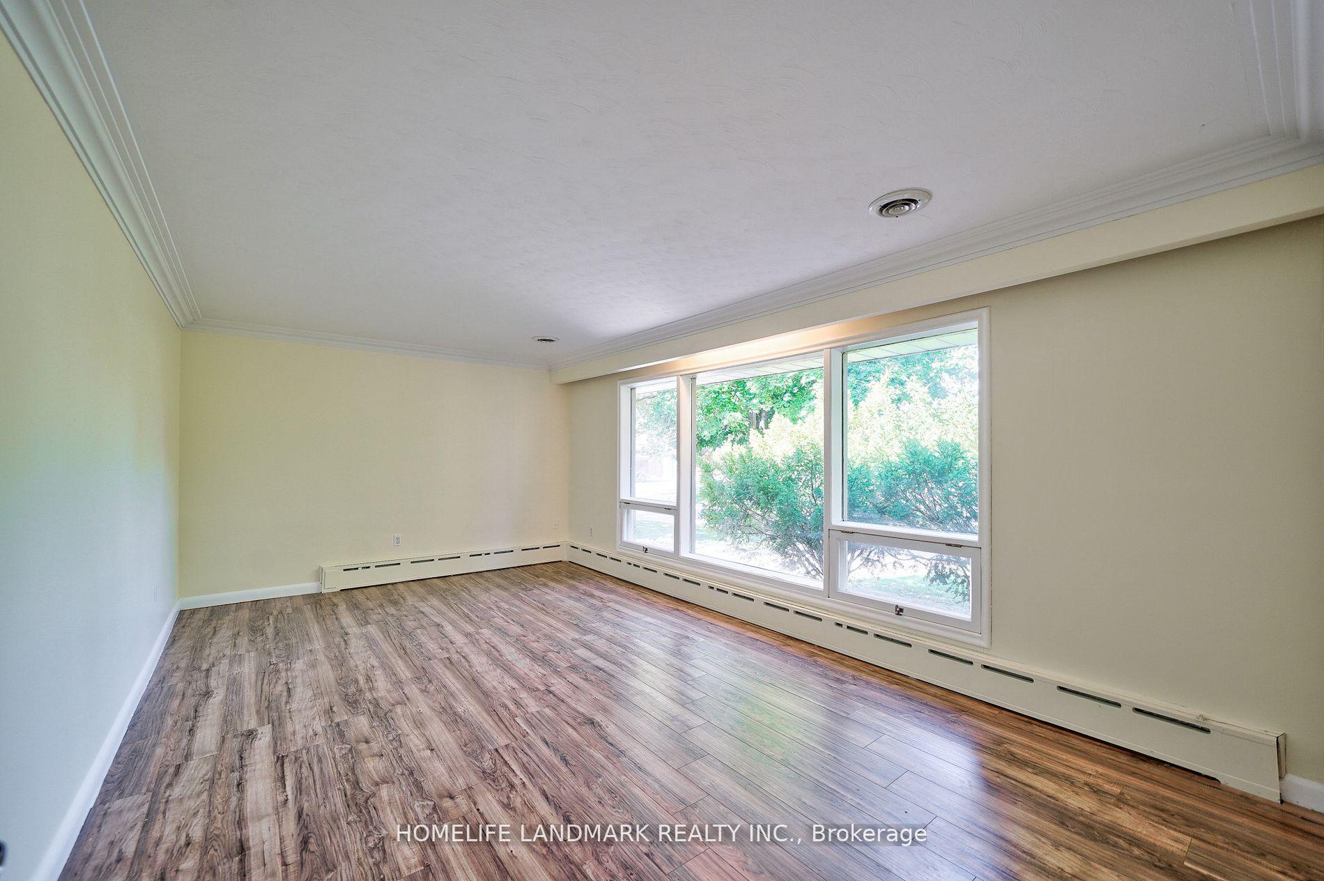 Photo 7 of 12 Macbeth Boulevard, St. Catharines, Glendale/Glenridge — HOMEH