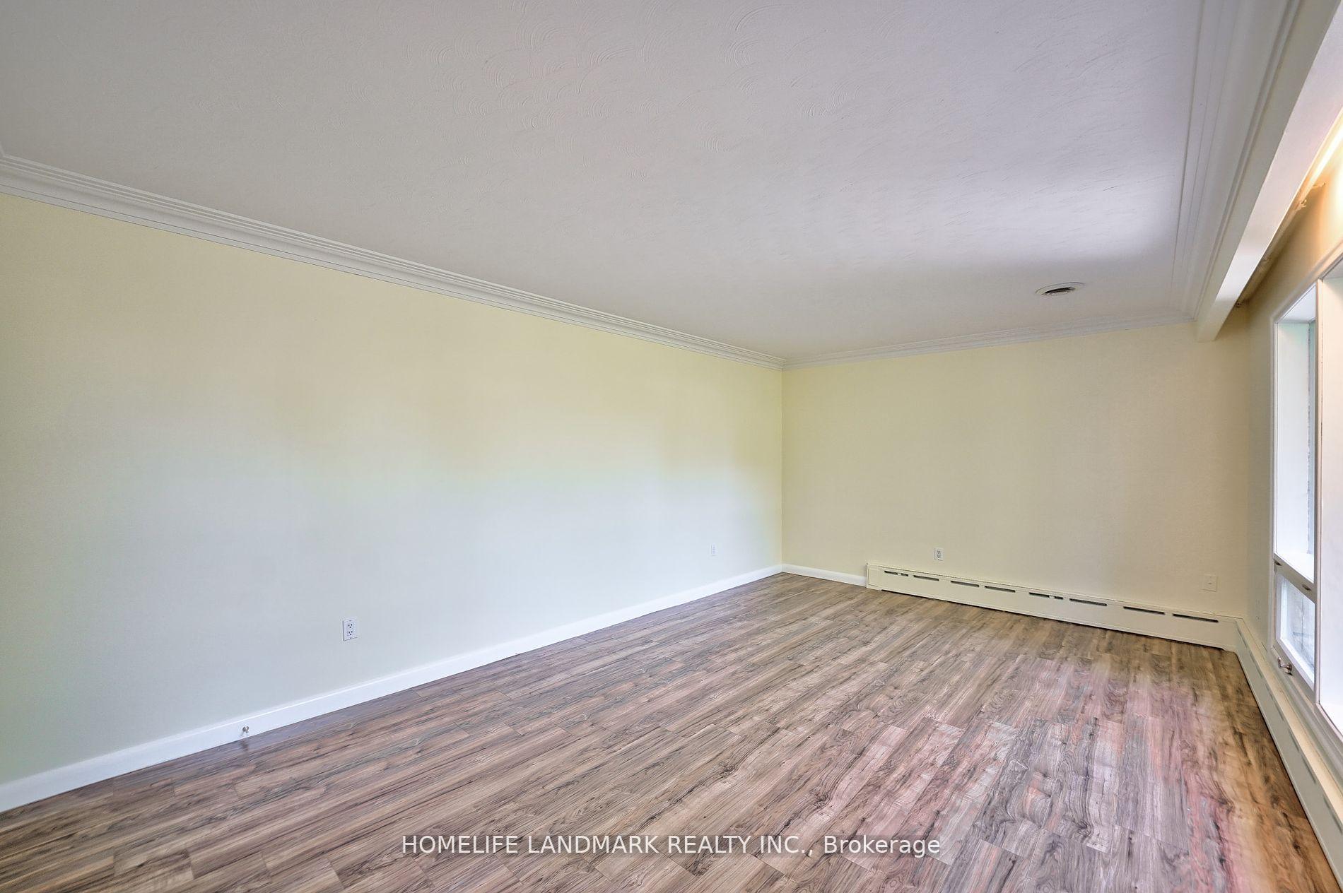 Photo 8 of 12 Macbeth Boulevard, St. Catharines, Glendale/Glenridge — HOMEH