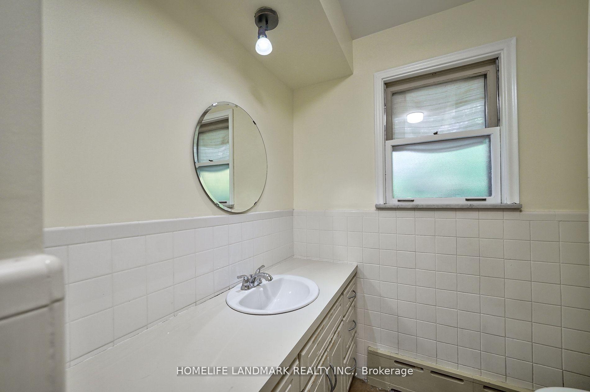 Photo 18 of 12 Macbeth Boulevard, St. Catharines, Glendale/Glenridge — HOMEH
