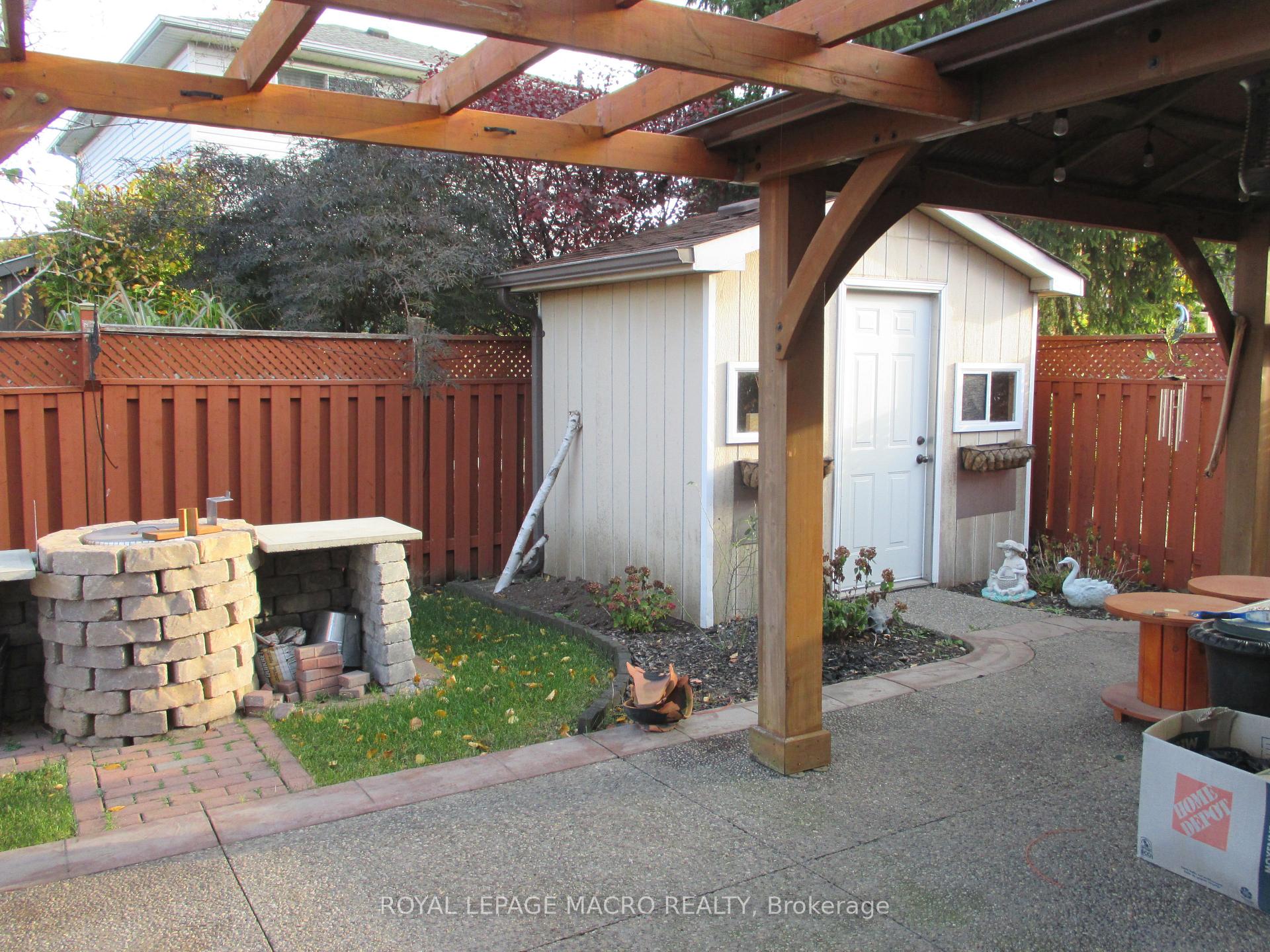 Photo 6 of 22 Resolute Drive, Hamilton, Crerar — HOMEH