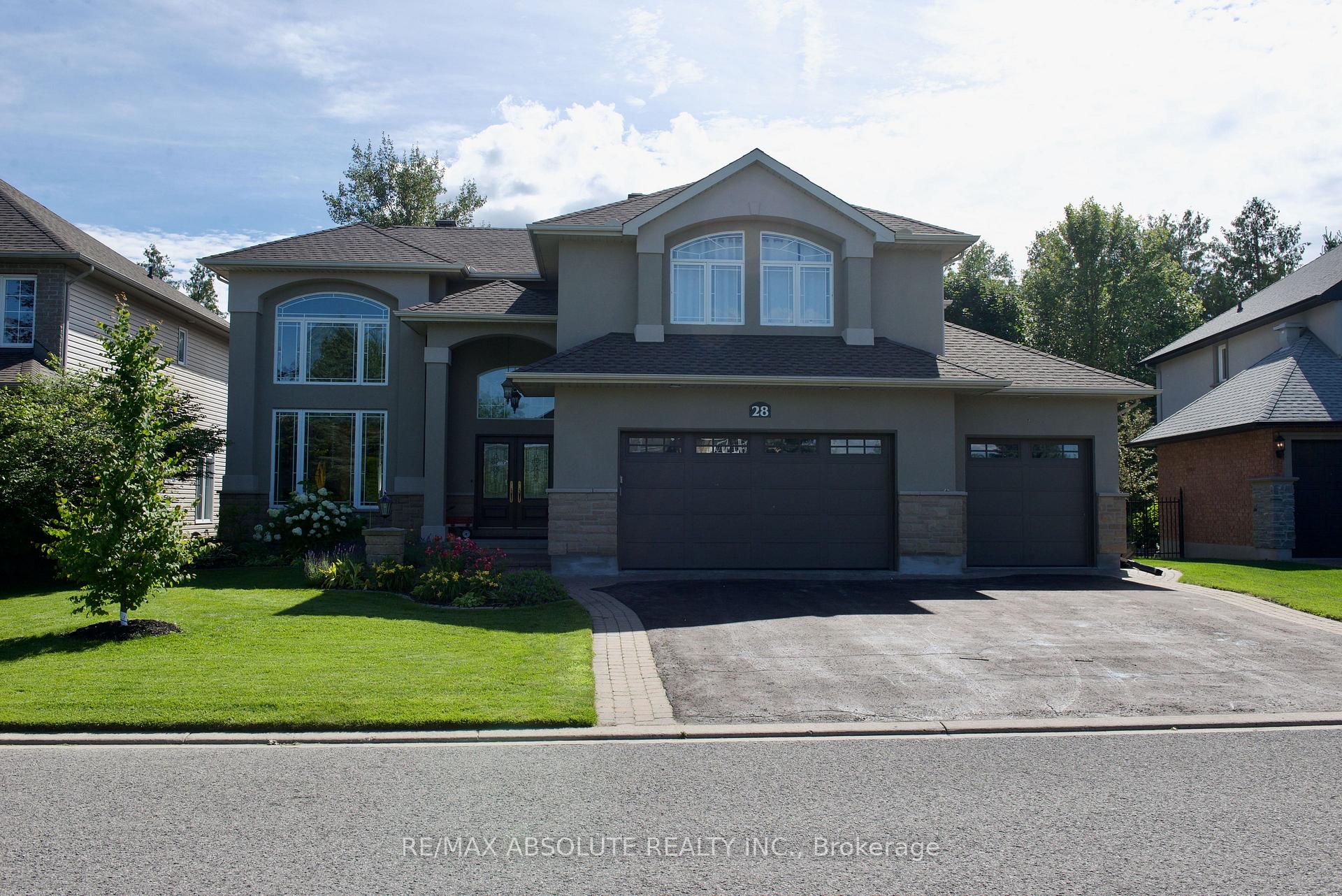 Photo 2 of 28 Amethyst Crescent, Ottawa, Stittsville (Central) — HOMEH