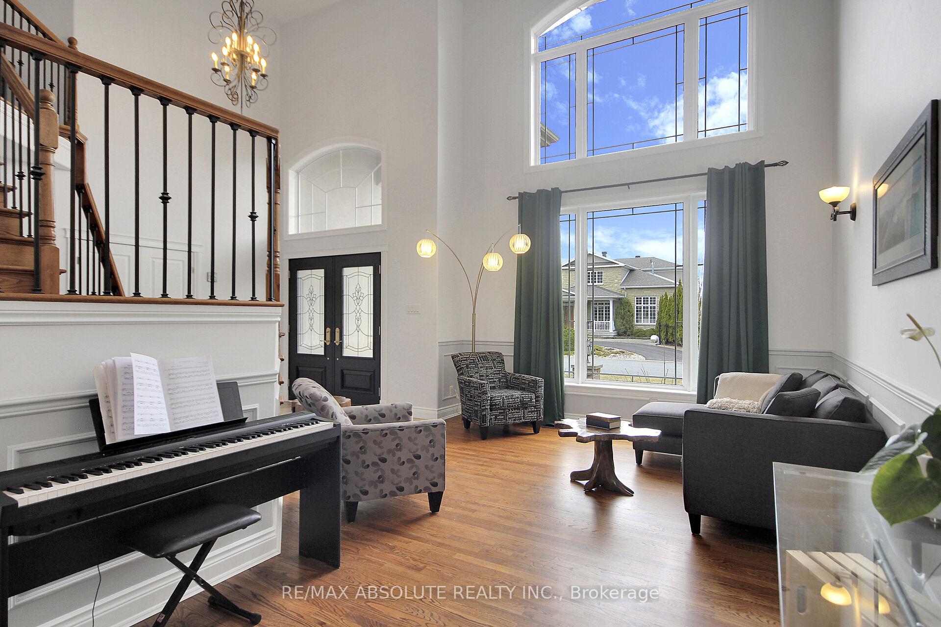 Photo 6 of 28 Amethyst Crescent, Ottawa, Stittsville (Central) — HOMEH