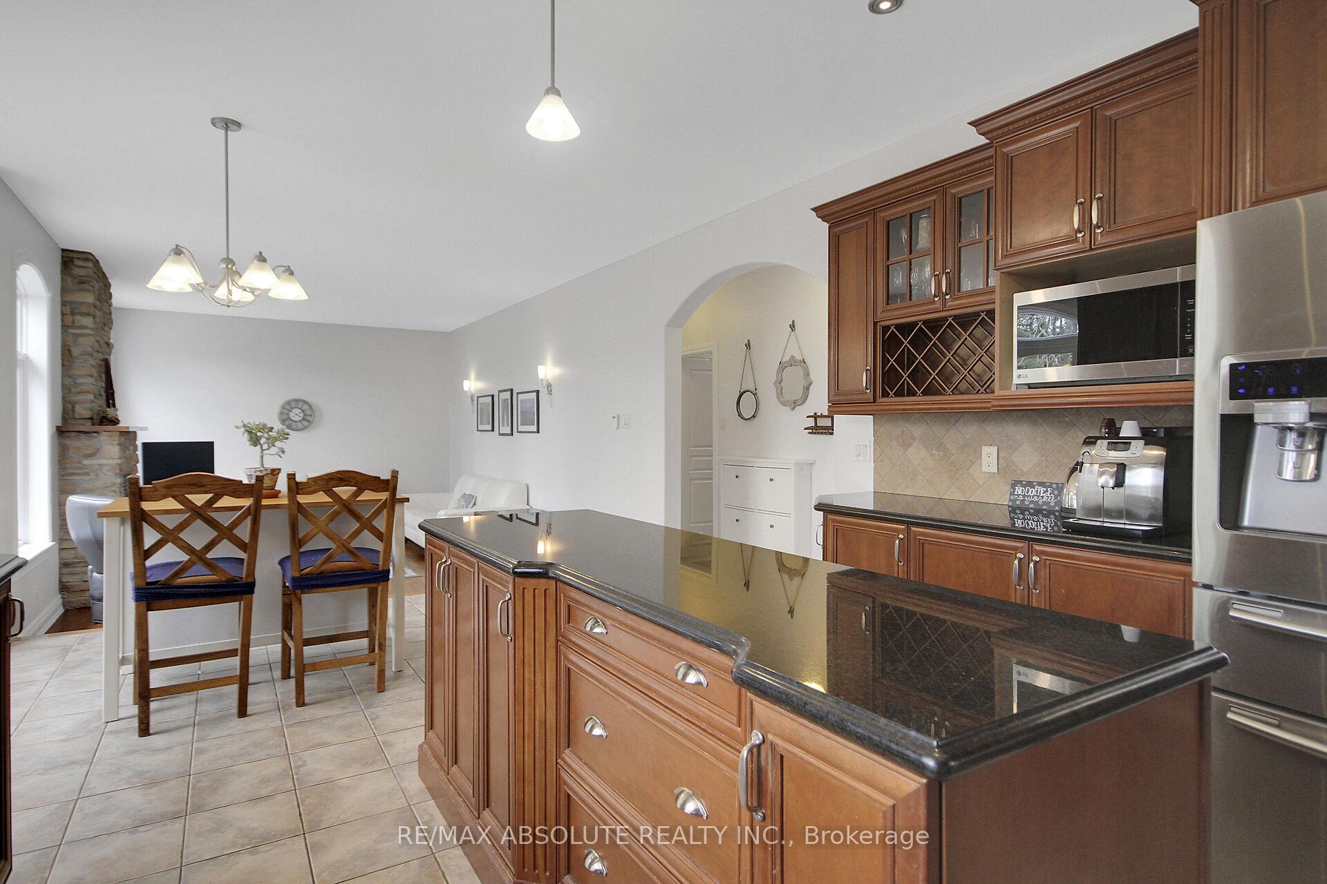 Photo 11 of 28 Amethyst Crescent, Ottawa, Stittsville (Central) — HOMEH