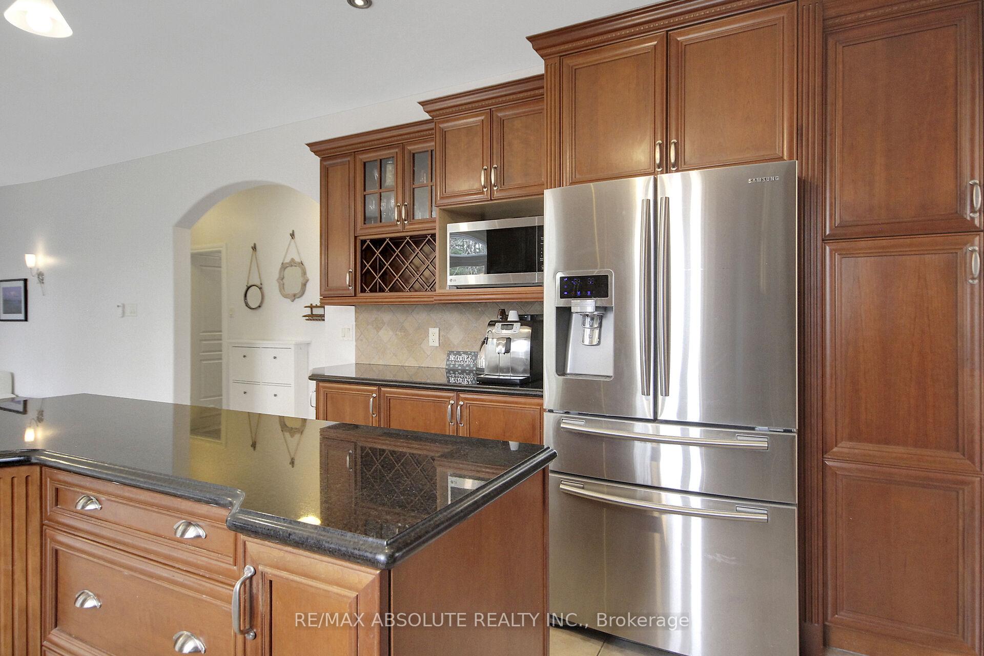 Photo 12 of 28 Amethyst Crescent, Ottawa, Stittsville (Central) — HOMEH