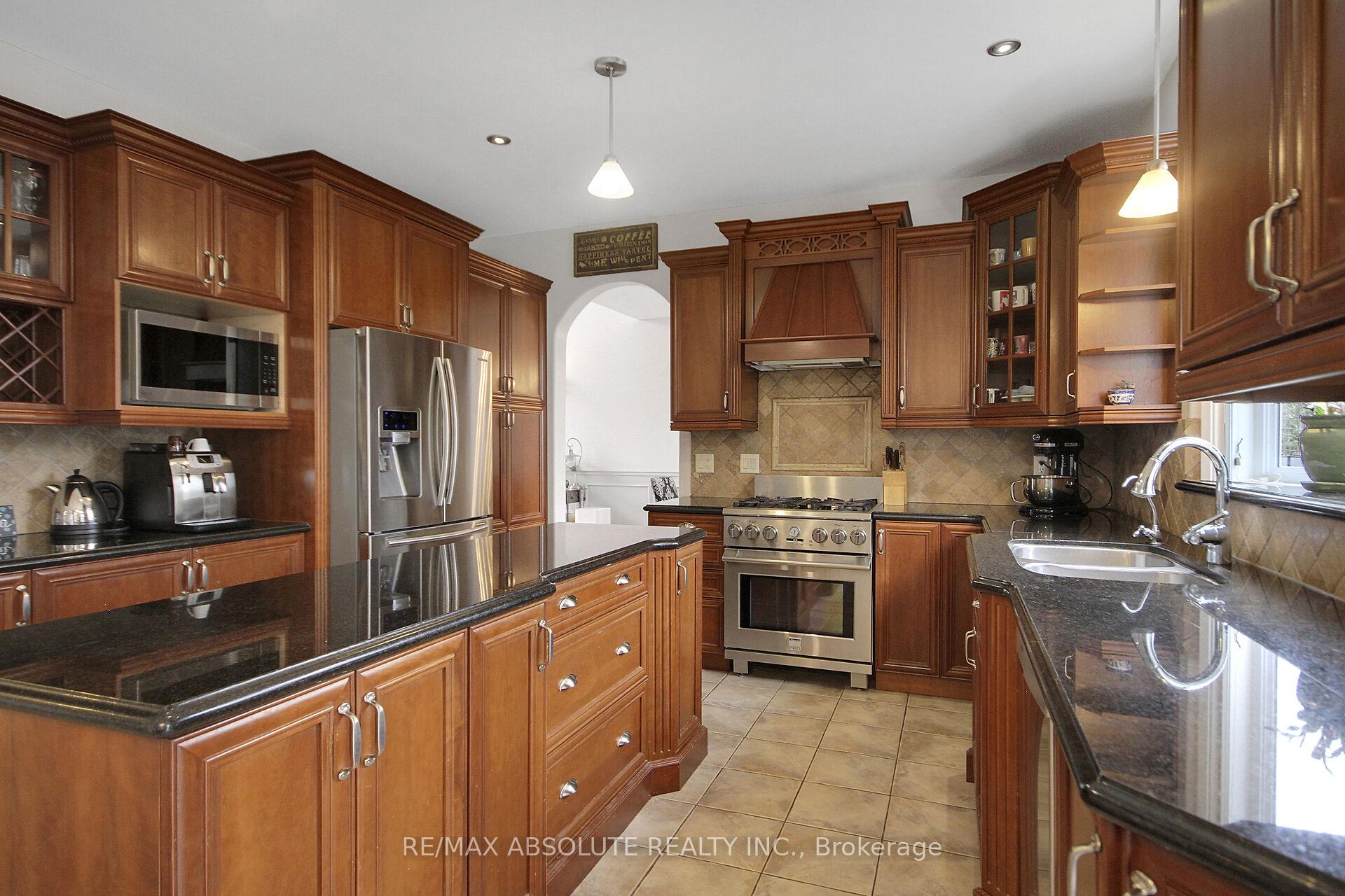 Photo 13 of 28 Amethyst Crescent, Ottawa, Stittsville (Central) — HOMEH