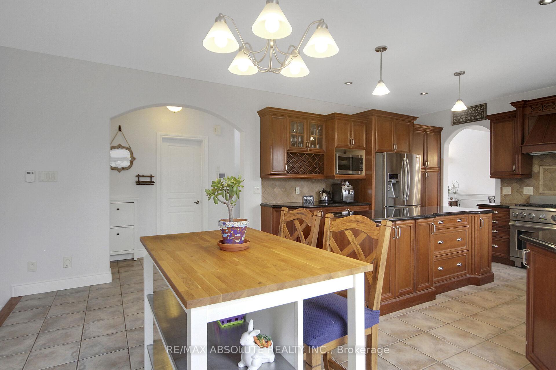 Photo 15 of 28 Amethyst Crescent, Ottawa, Stittsville (Central) — HOMEH