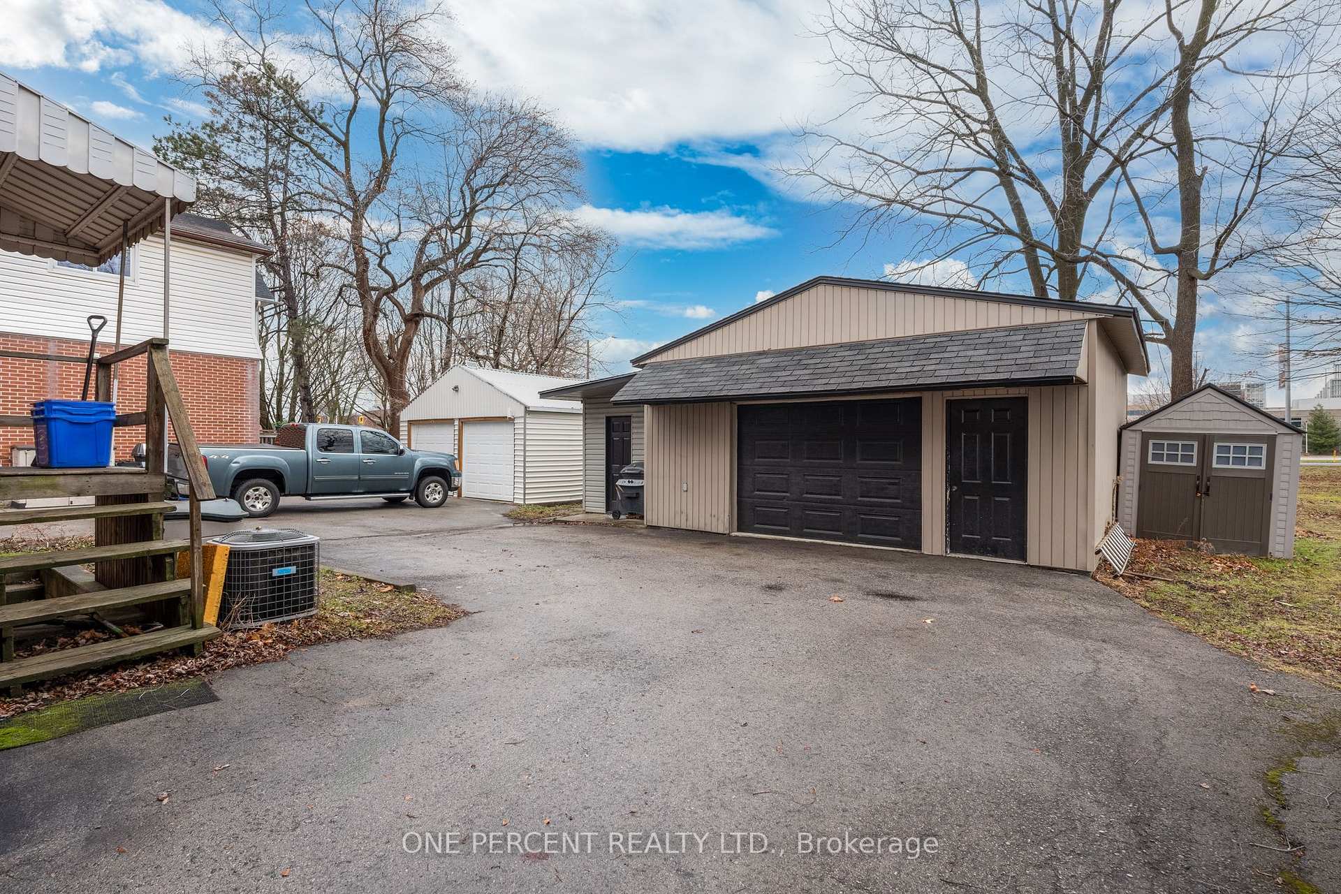 Photo 29 of 22 Norfolk Street N, Hamilton, Ainslie Wood — HOMEH