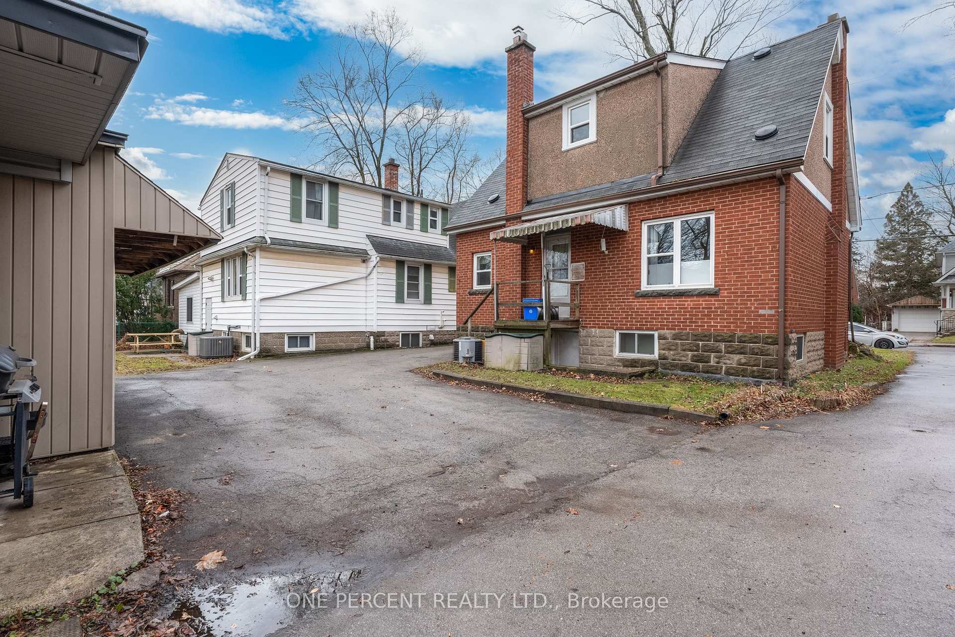 Photo 30 of 22 Norfolk Street N, Hamilton, Ainslie Wood — HOMEH
