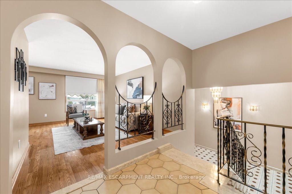 Photo 10 of 43 Seaton Place Drive, Hamilton, Stoney Creek — HOMEH