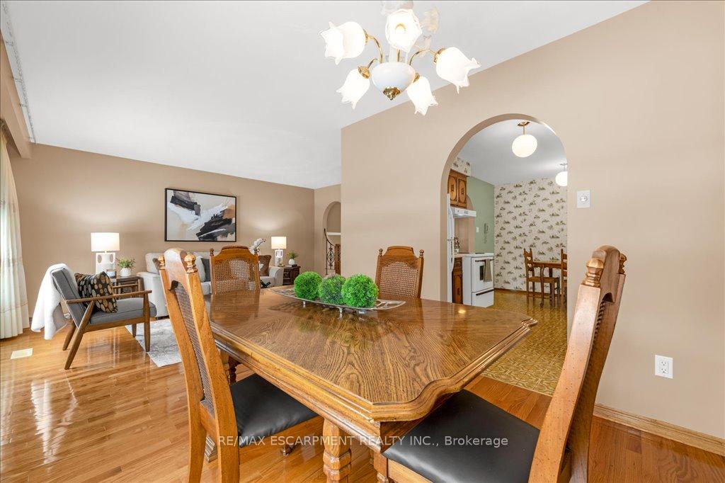 Photo 16 of 43 Seaton Place Drive, Hamilton, Stoney Creek — HOMEH