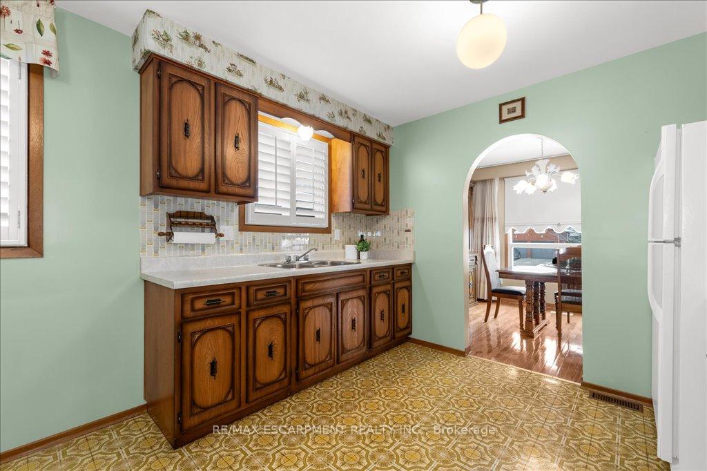 Photo 18 of 43 Seaton Place Drive, Hamilton, Stoney Creek — HOMEH