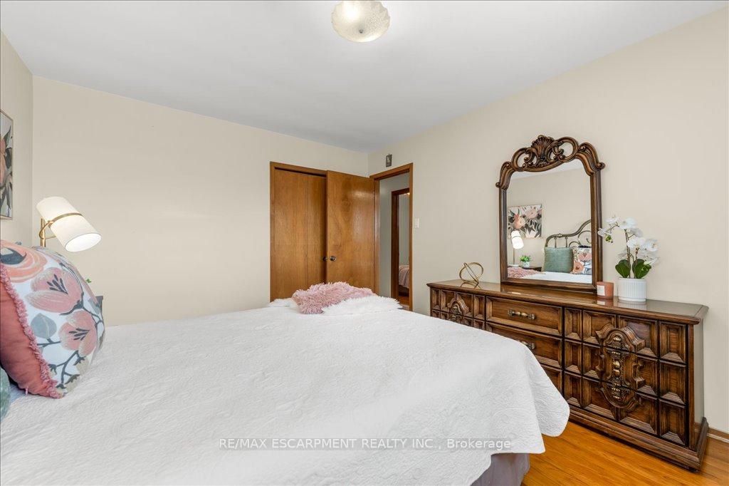 Photo 24 of 43 Seaton Place Drive, Hamilton, Stoney Creek — HOMEH