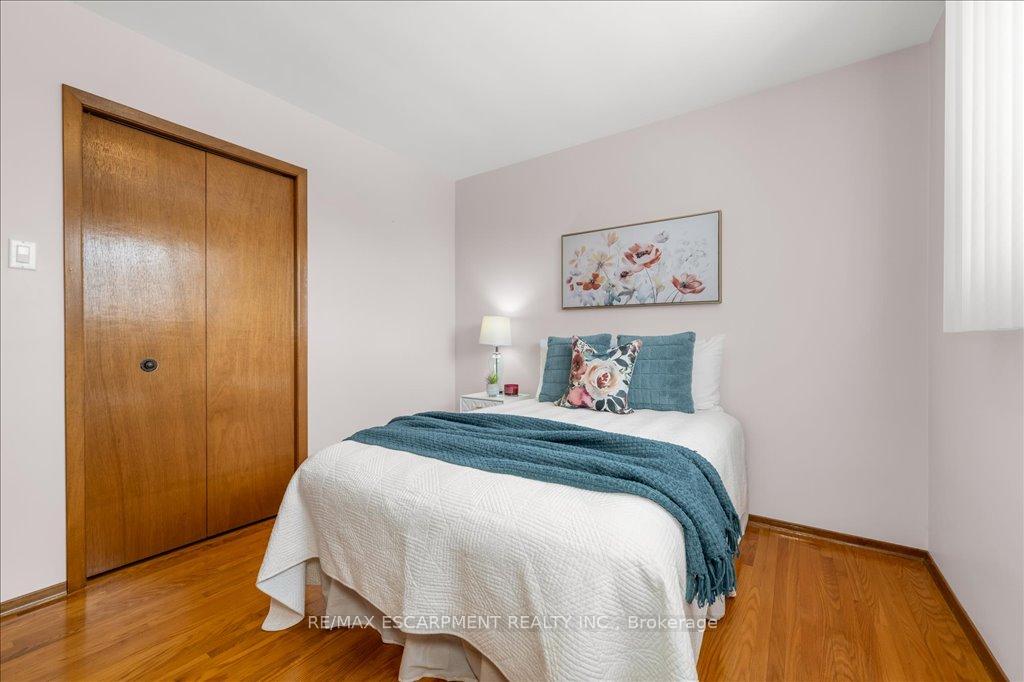 Photo 26 of 43 Seaton Place Drive, Hamilton, Stoney Creek — HOMEH