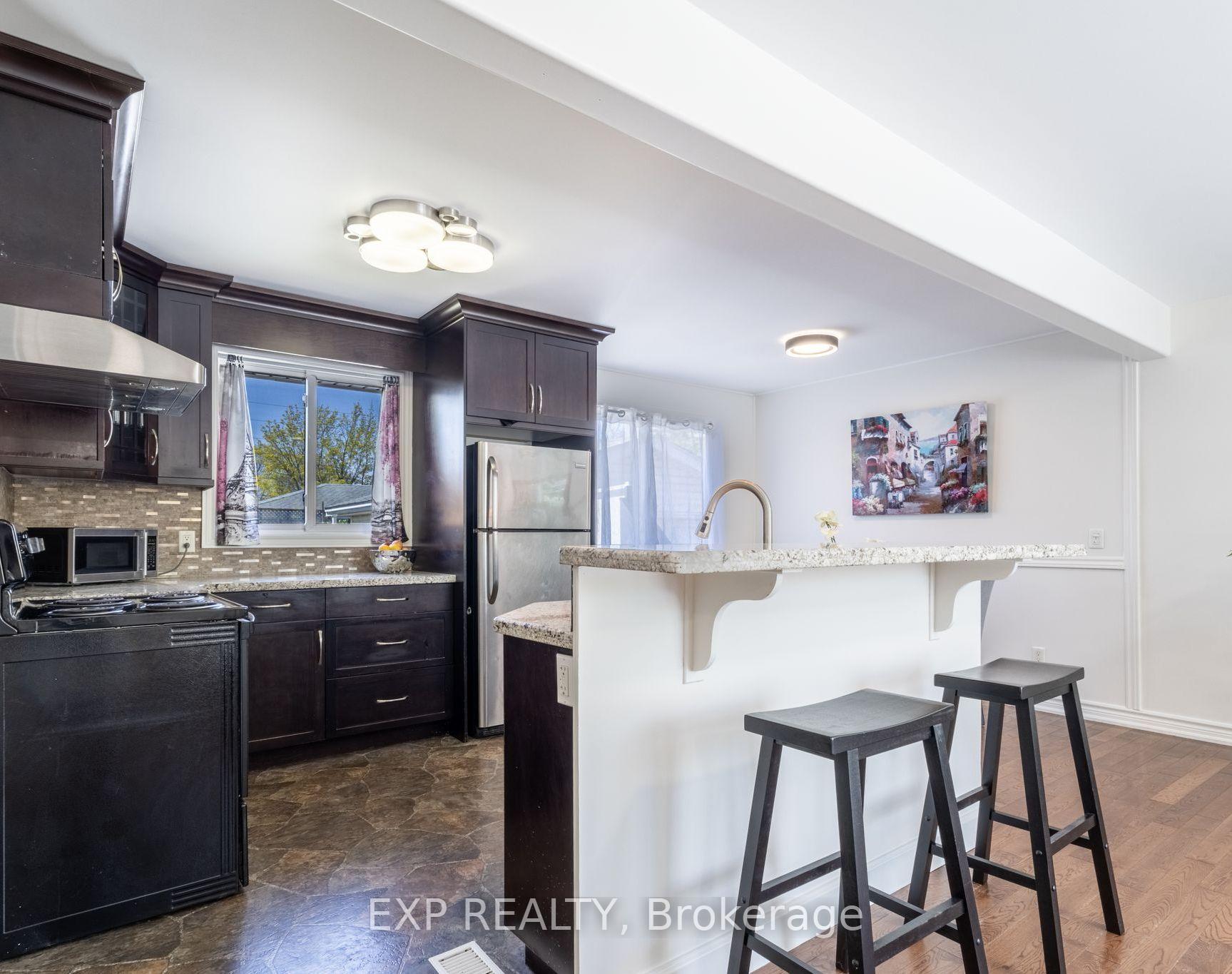 Photo 8 of 23 Densgrove Drive, St. Catharines, Vine/Linwell — HOMEH